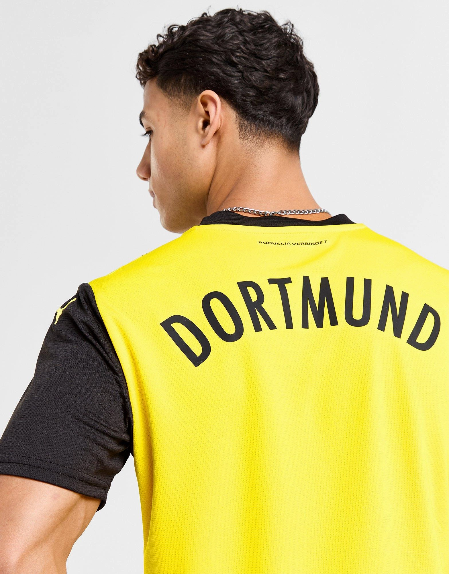 Urban Active, Essentials, Redesigned, Style In Action, Motion-Wear Daily, Crafted Flow