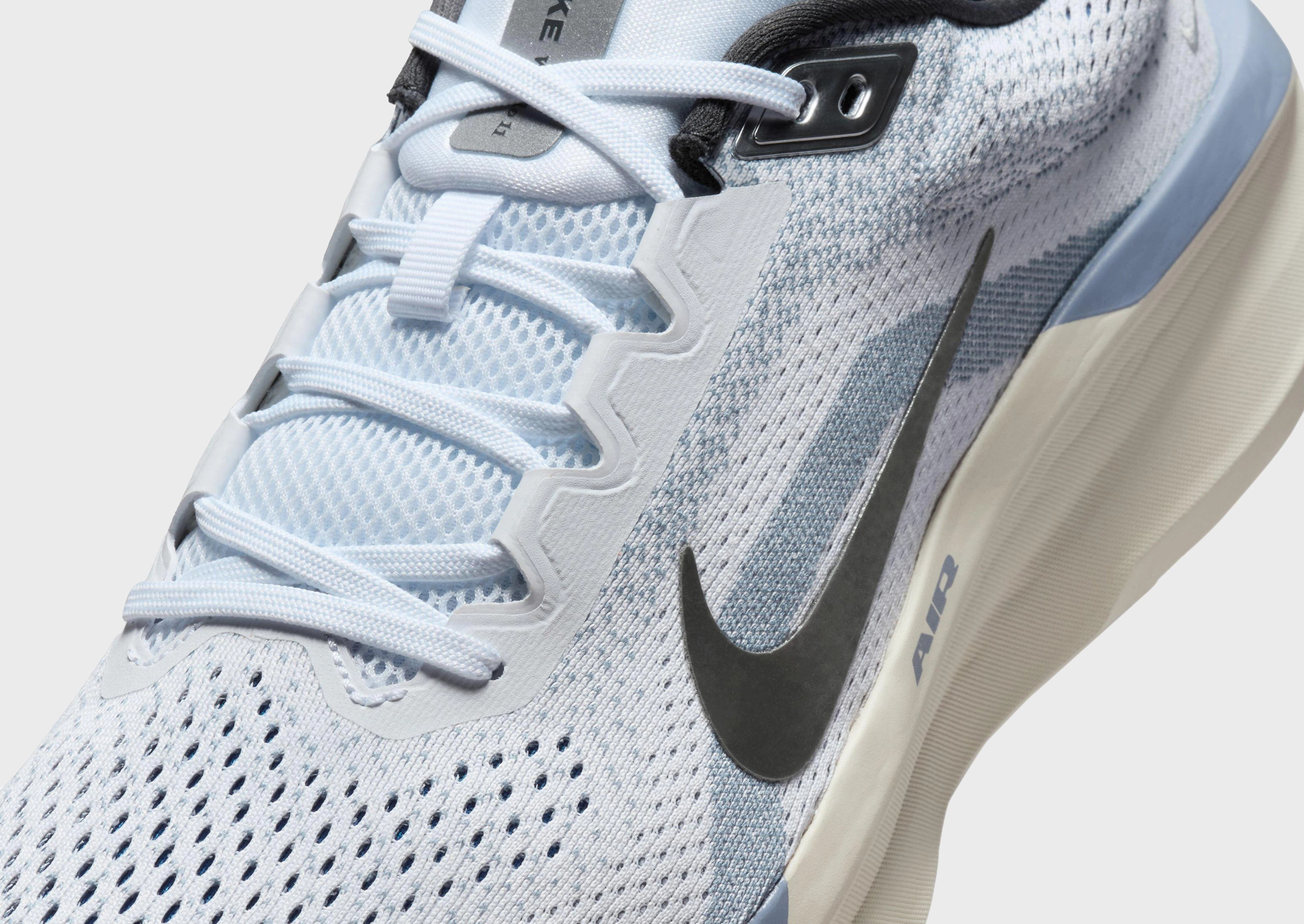 Free To Move, City Rhythm, Anytime Fit, Clean Profile, Effortless Gear