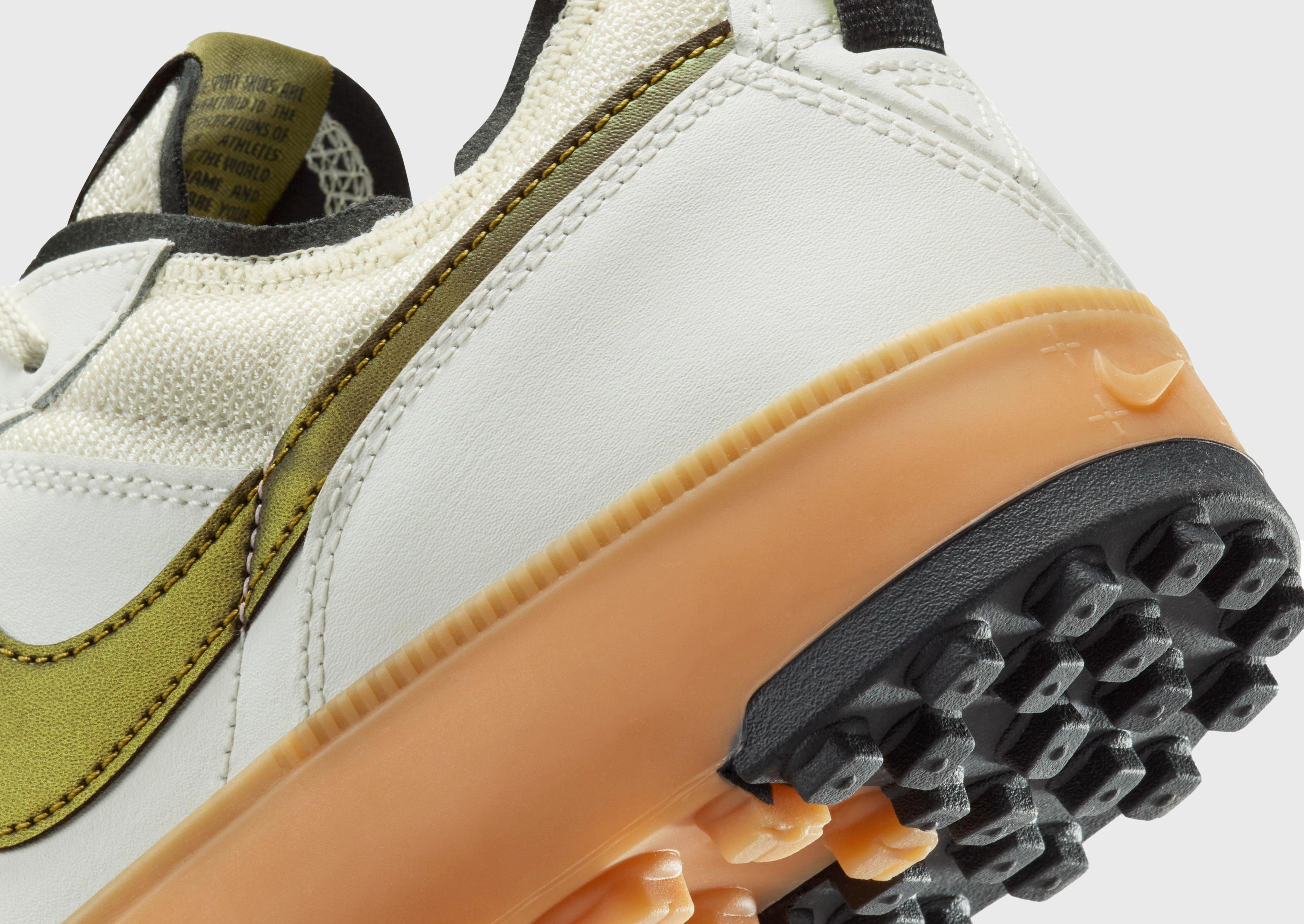 Ease-Forward Fit, Intentional Vibe, Core Elements, Simplify Style, Made To Perform, Shape Your Day, Style Built In