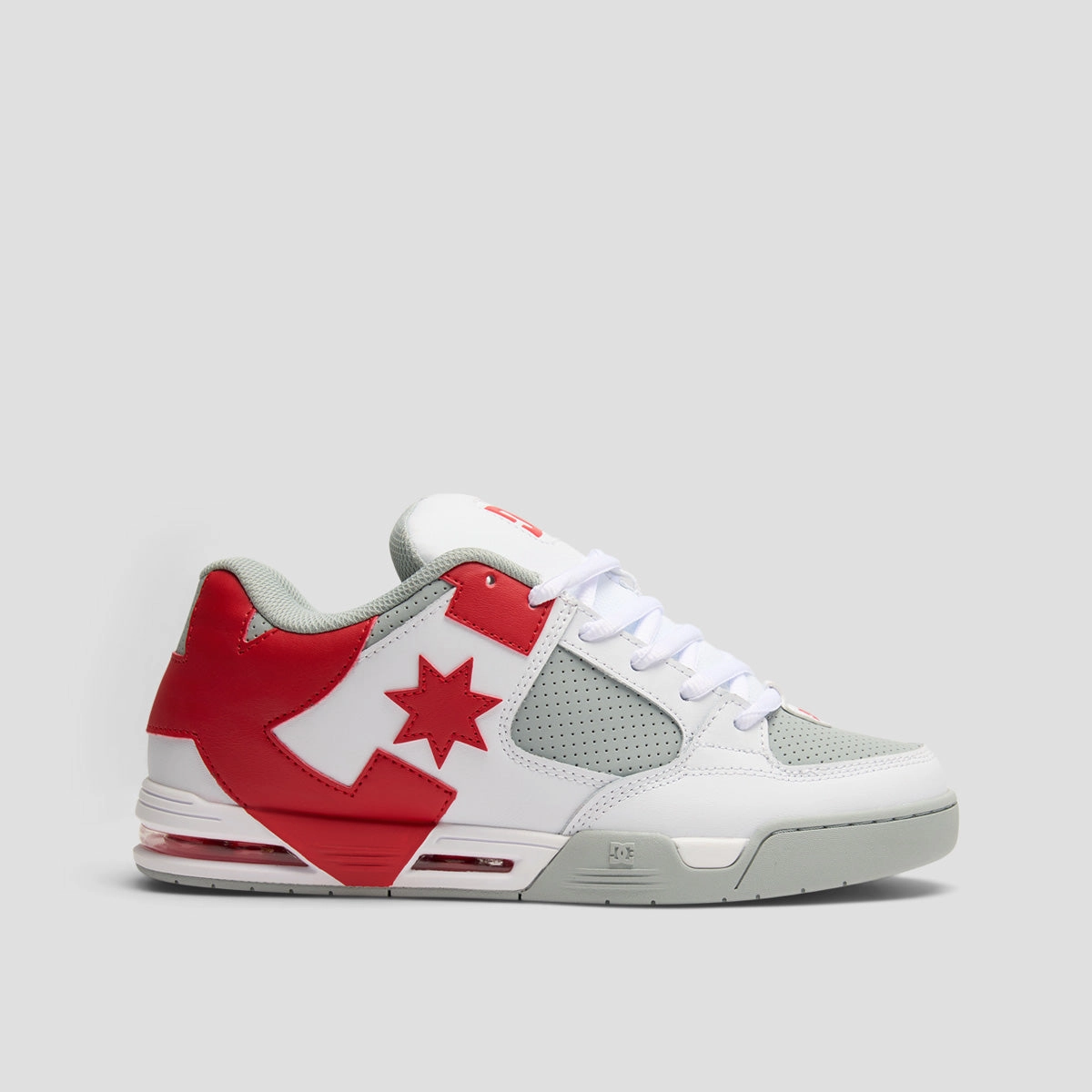Minimal Gear, Refined Looks, Flow-Wear Future, Coolly Crafted, Clean-Motion System