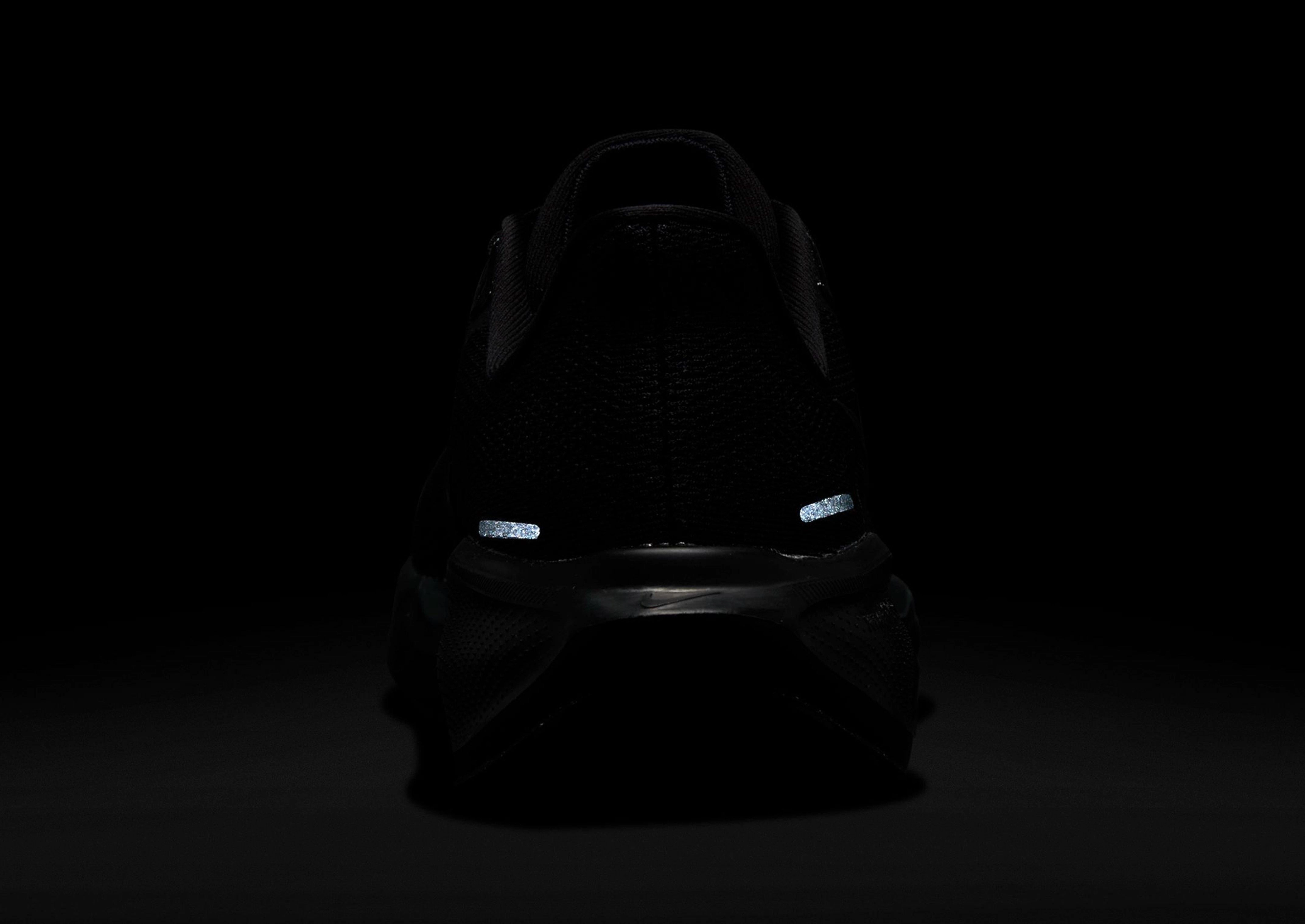 Flow-Forward Gear, Elevated Basics, Forward-Looking Fit, Quiet Cool, Streamline-Ready, Made To Flex, Simplify Your Day