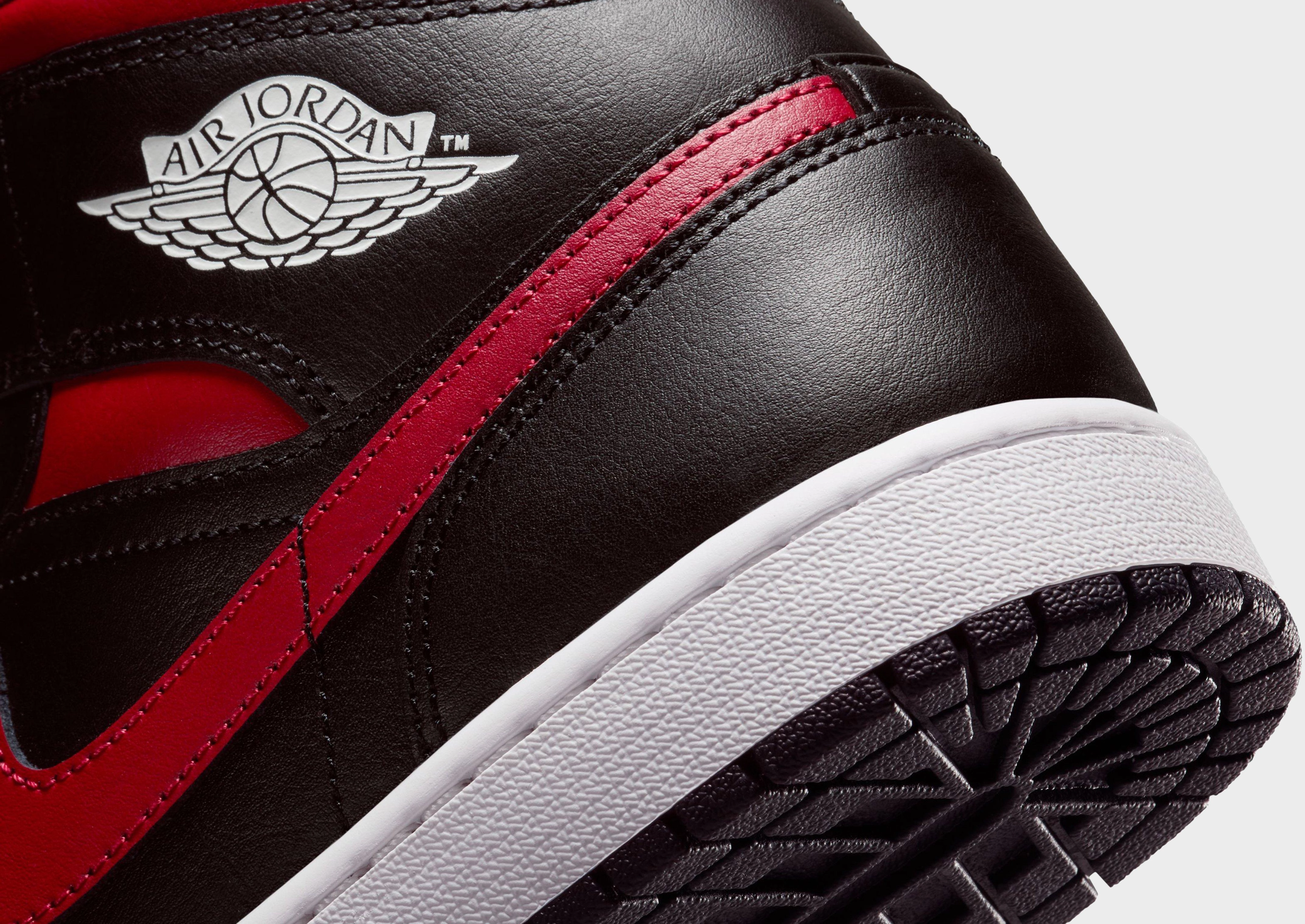 Refined Streetwear, Edge And Ease, Contemporary Vibes, Flow With Confidence, Movement Architecture