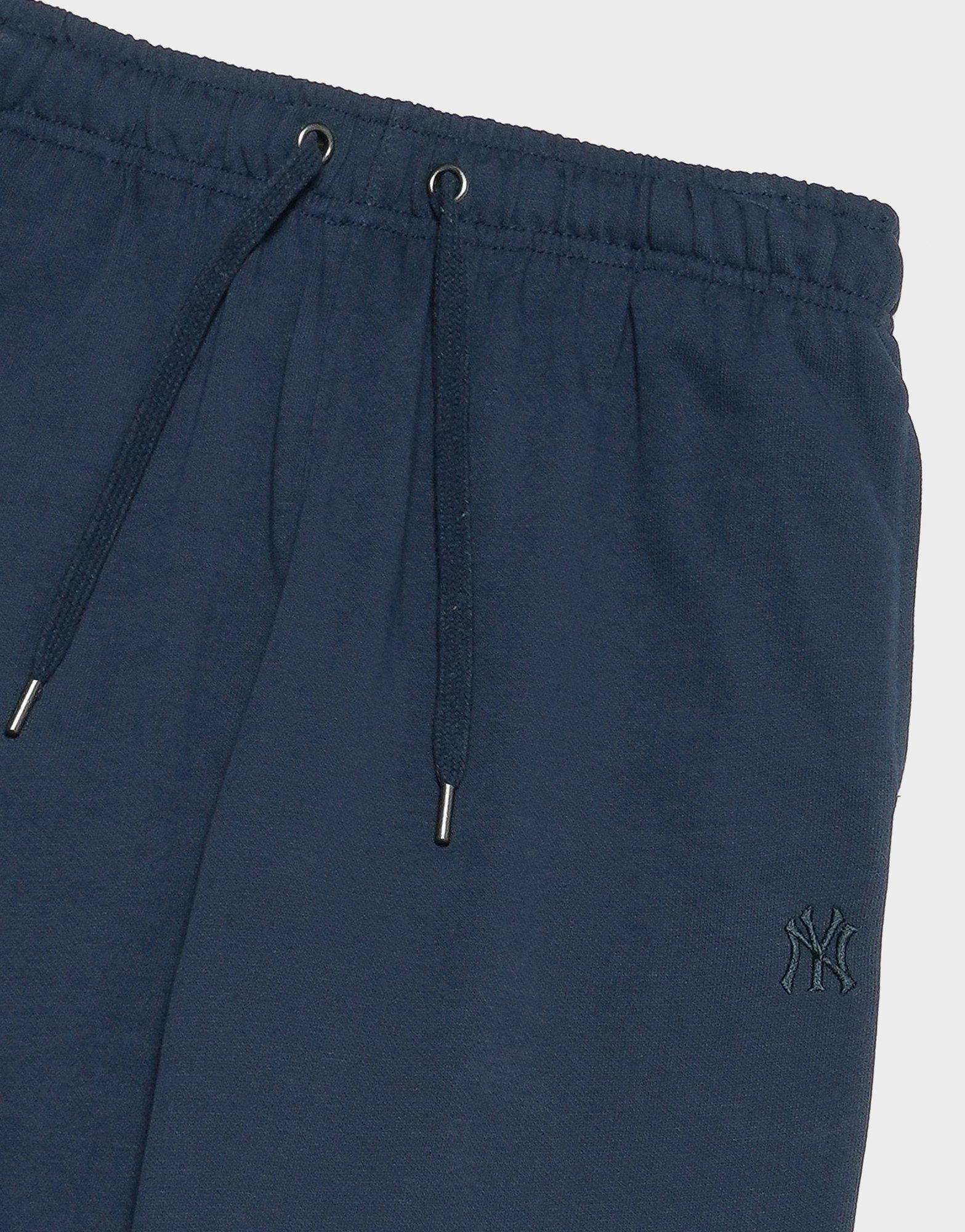 Universal Pieces, Live Refined, Your Daily System, Your Daily Layer, Flowline Fashion
