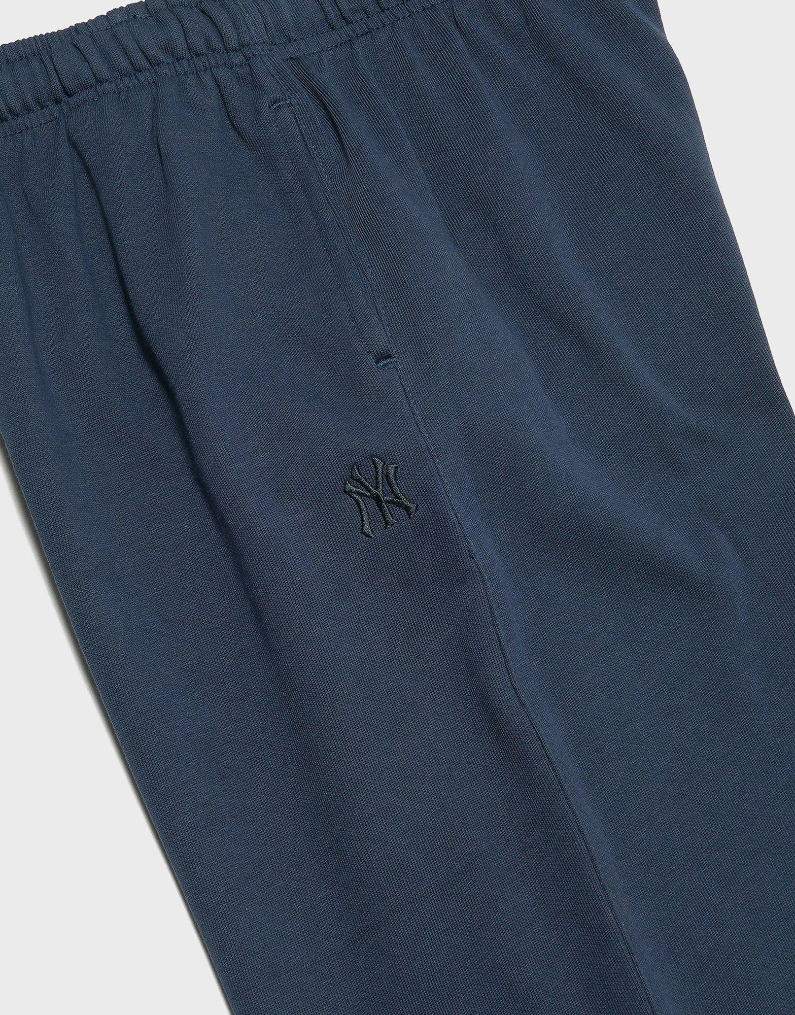 Modern Motion, Carry Your Vibe, Crafted Lifestyle Gear, Dynamic Balance, Pure Look, Your Everyday Edge