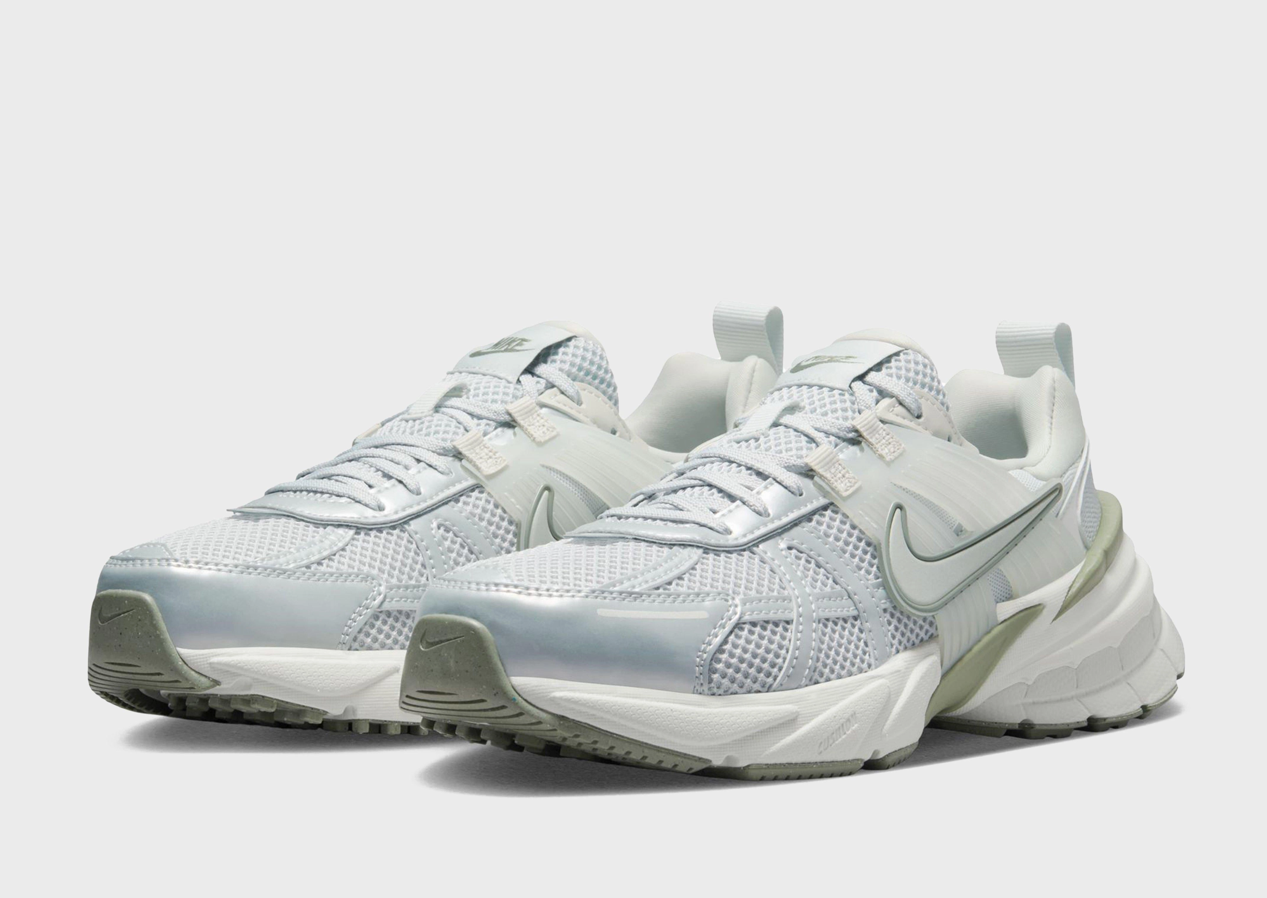 Refined Feel, Clean Energy, Refined Edgewear, Forward-Looking Fit, Ease In Motion