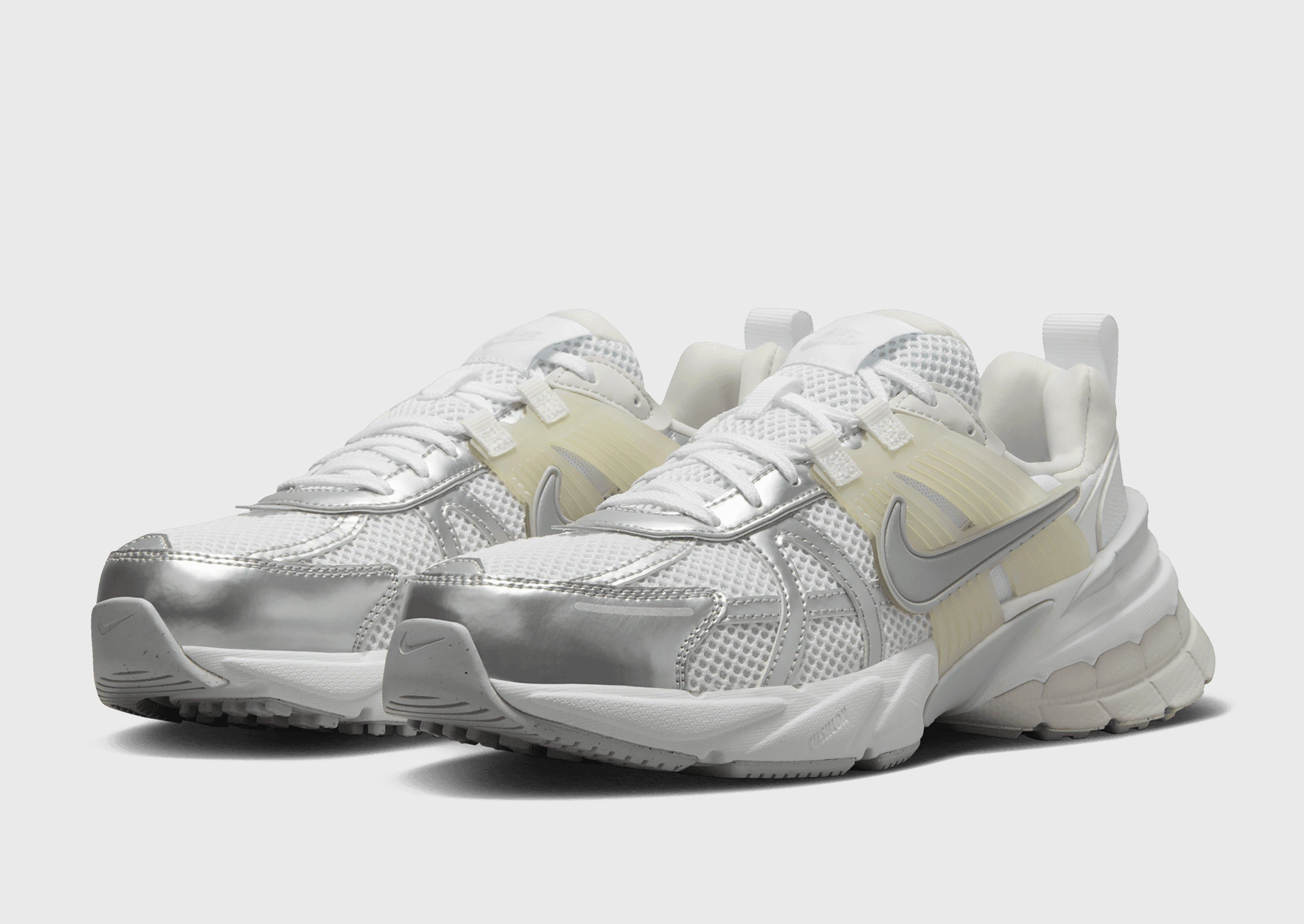 Fresh Silhouette, Refined Urbanism, Minimal Mode, Your Everyday Edge, Form Meets Calm, Shift-Mode
