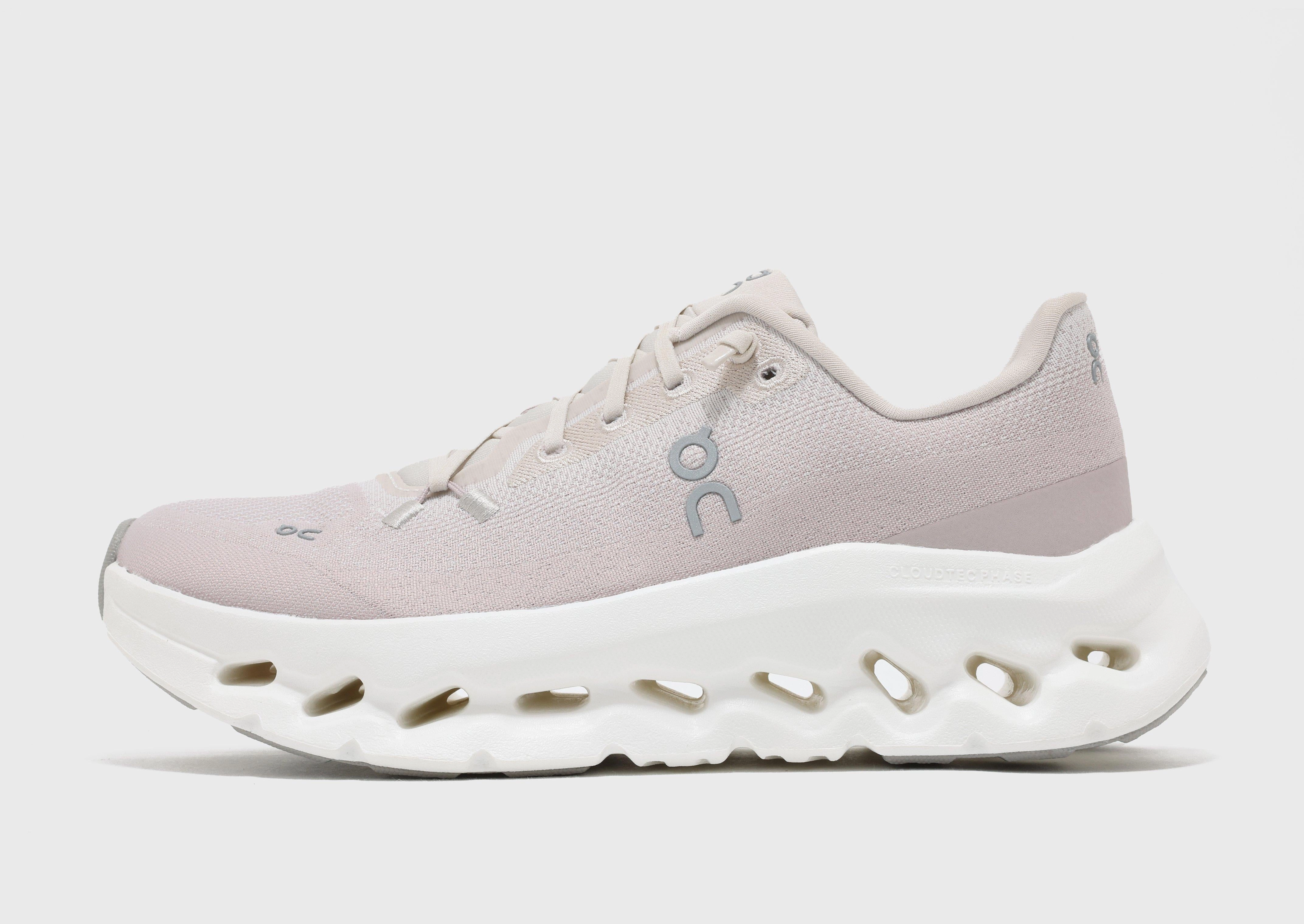 Minimal Mode, Shaped For Today, Motion In Mind, Effortless Utility, Go Further, Adaptive Gear