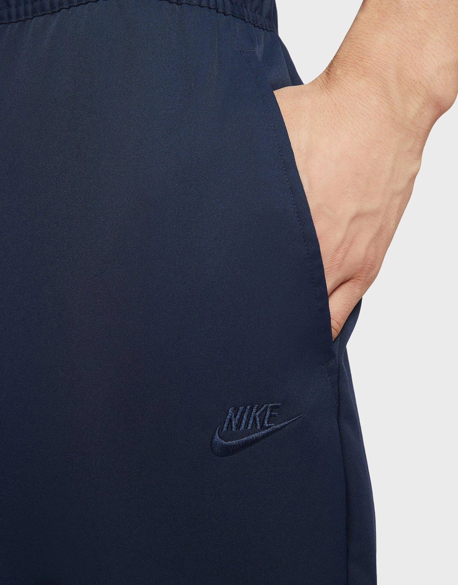 Style In Sync, Layer Up Smart, Next-Gen Design, Seasonless Design, Bold Minimal, New Neutral, Universal Function