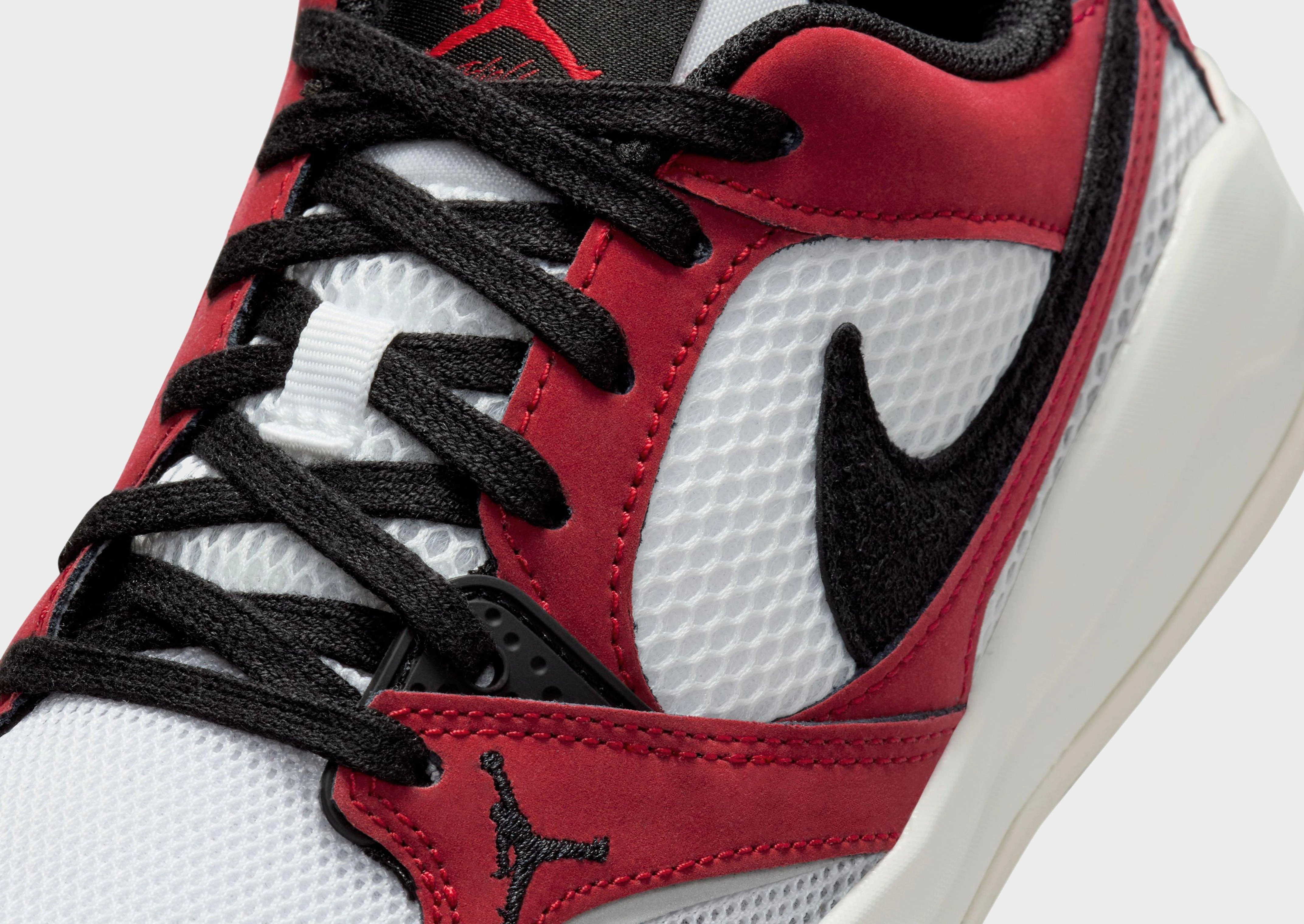 Multi-Use Gear, New Classics, Clean-Motion System, Express In Ease, Motion-Wear Daily, Season-Free Style