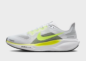 Refined Chill, Motion-Minded, Smart And Simple, Layer Light, Your Daily Function, Movement-Inspired, Function-First Fit