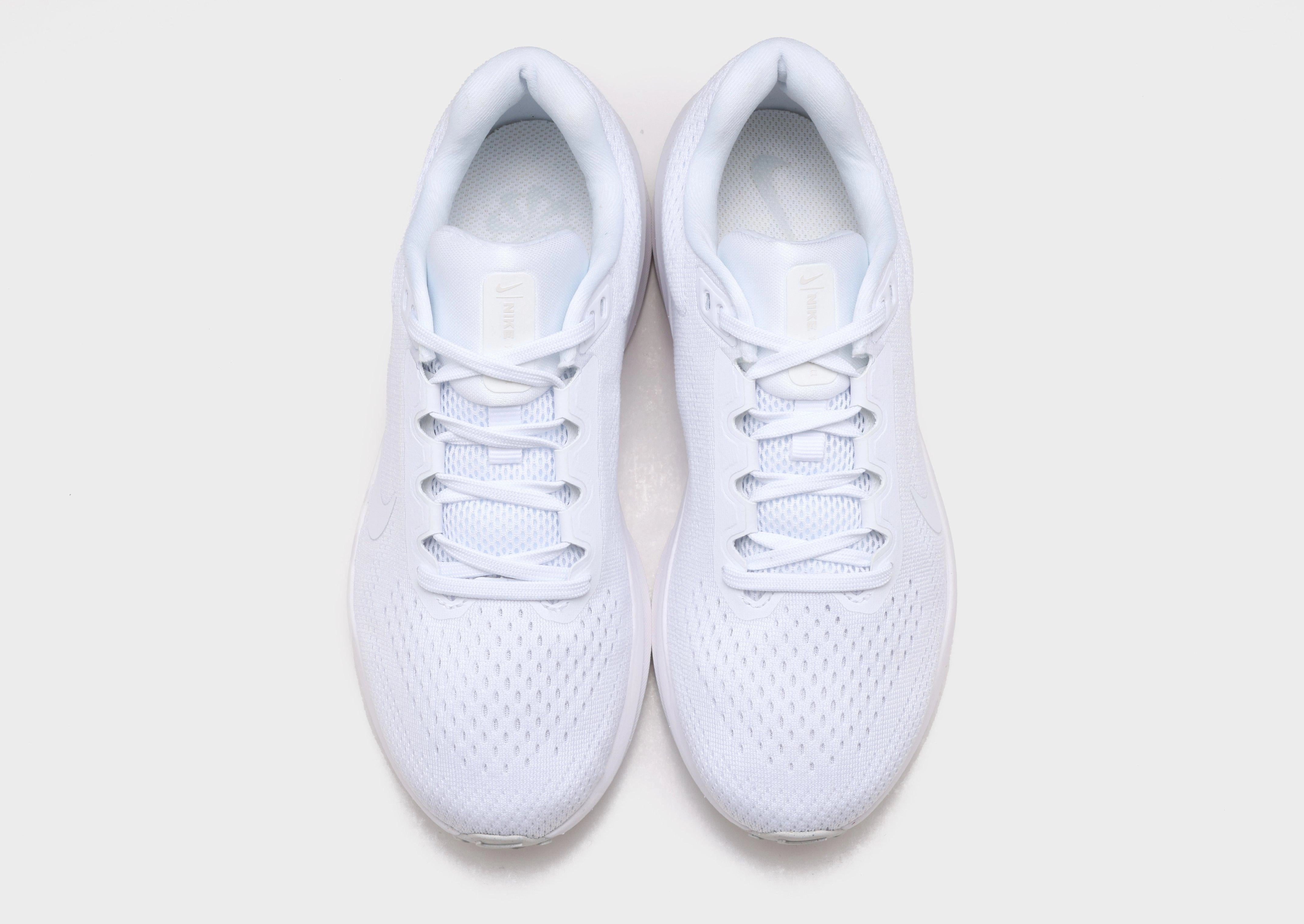 Quiet Performance, Street-Ready, Street Motion, Cool Rhythm, Core Aesthetic