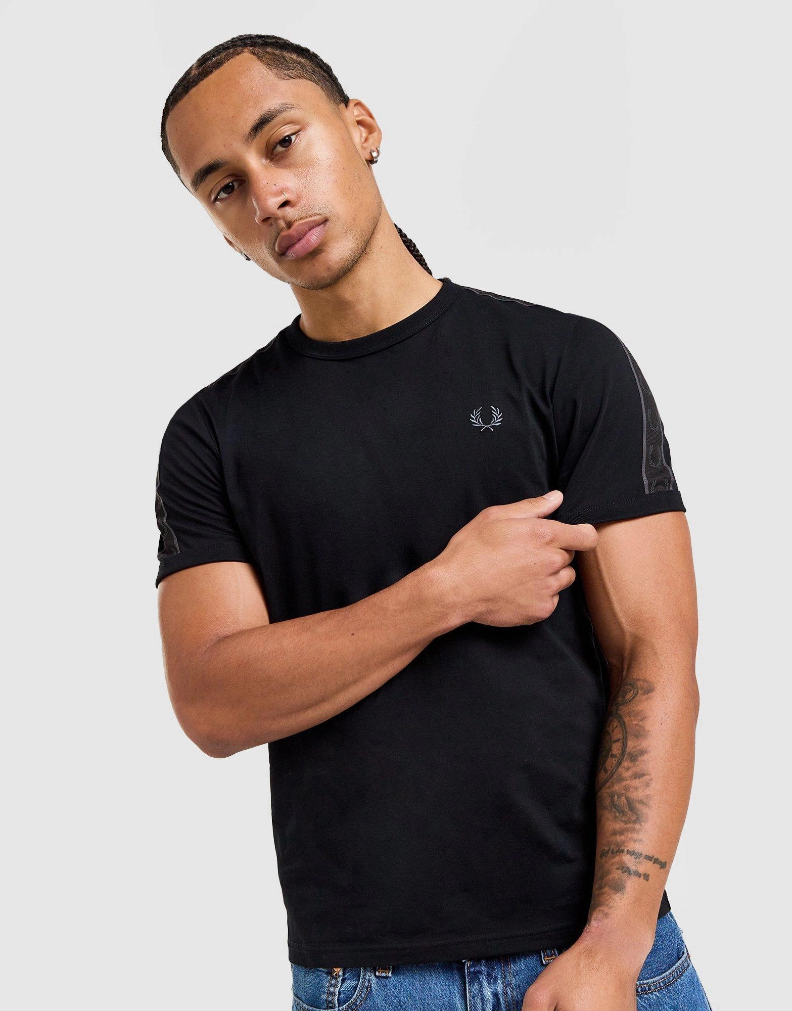 Progressive Outfit, Everyday Motionwear, Refined Feel, Quiet Impact, Smart Function, Subtle Style Gear, Style In Sync