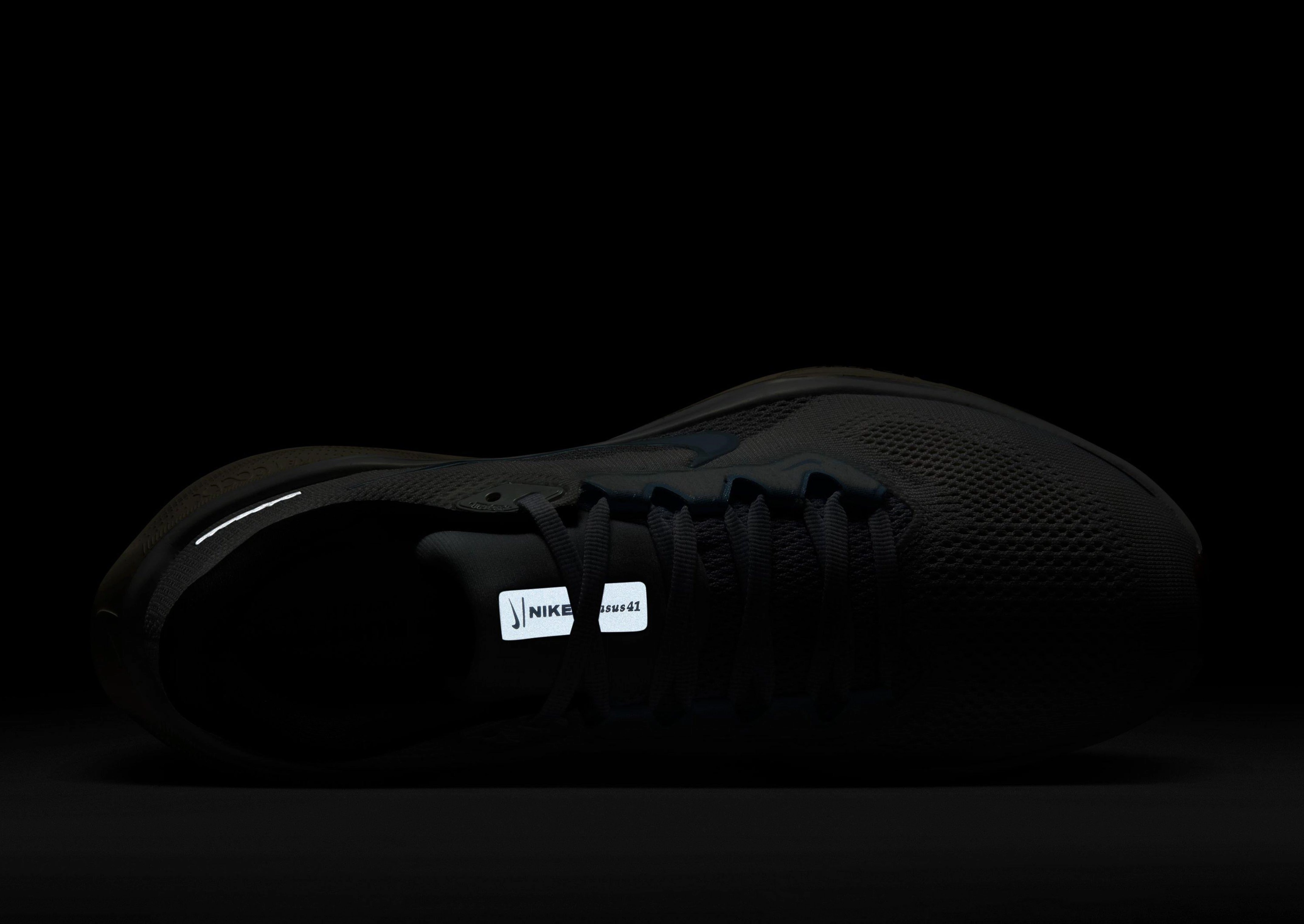Feel-Based Fashion, Fresh Expression, Form In Action, Your Flow Wear, Pure-Fit, Flow-Wear Future