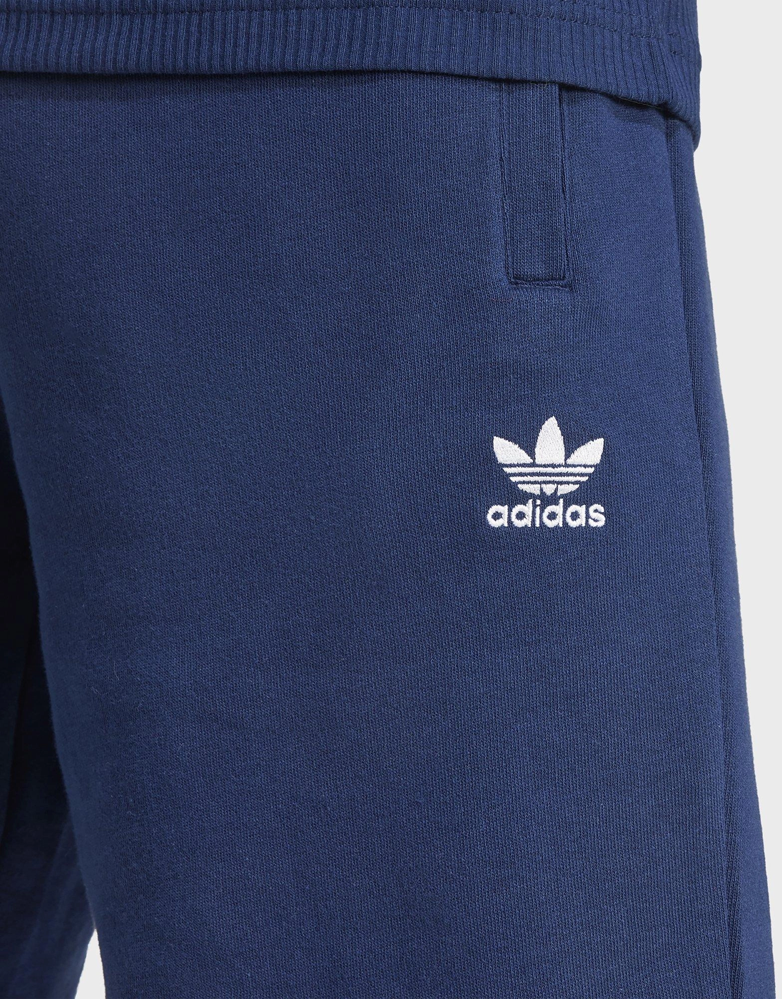 Bold Comfort, Ready For Change, Relaxed Core, Updated Rhythm, Ready-To-Flow, Style In Action, Modern Utility, Next-Gen Vibe