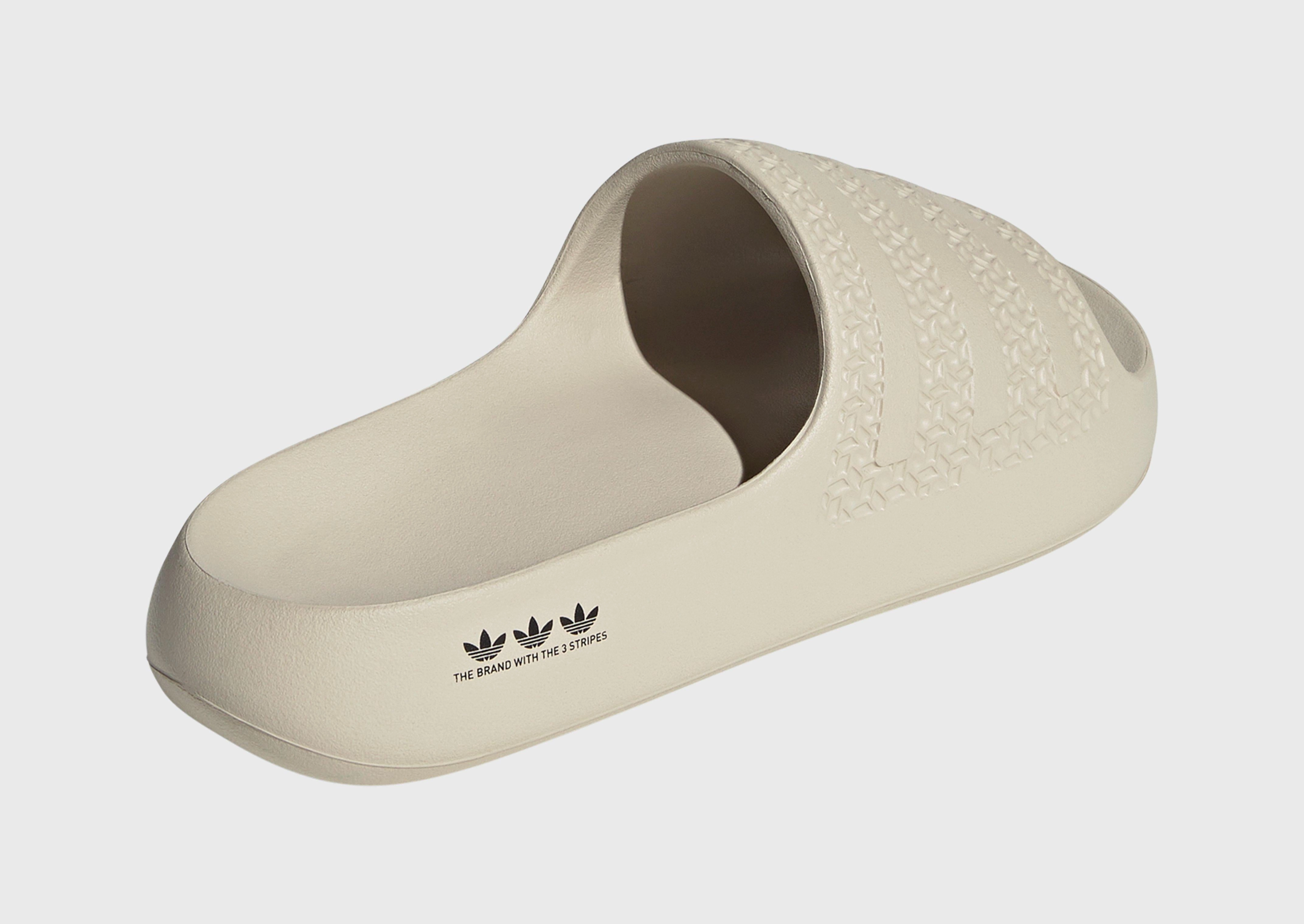 Elevated Basics, Minimal Gear, Movement Layers, Sleek Presence, Rhythm Of Life, Crafted Minimal