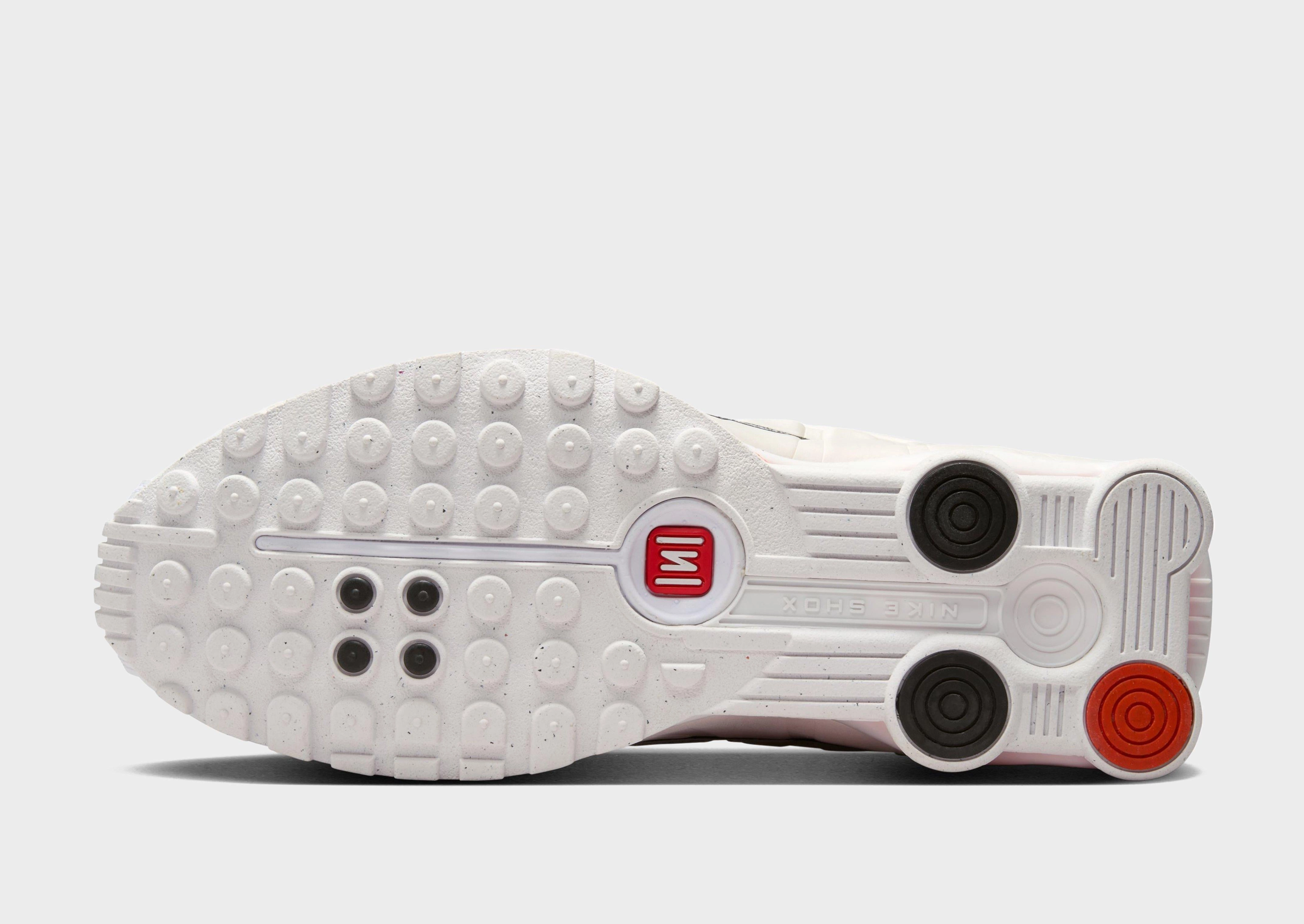 Vibe-Proof, Comfort-Focused, Urban Flowwear, Refined And Raw, Signature Look