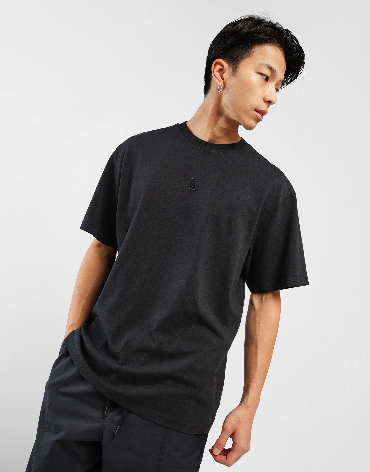 Optimized Outfit, Seamless Transitions, Versatility Reimagined, Tailored Ease, Optimized Form, Ease In Motion