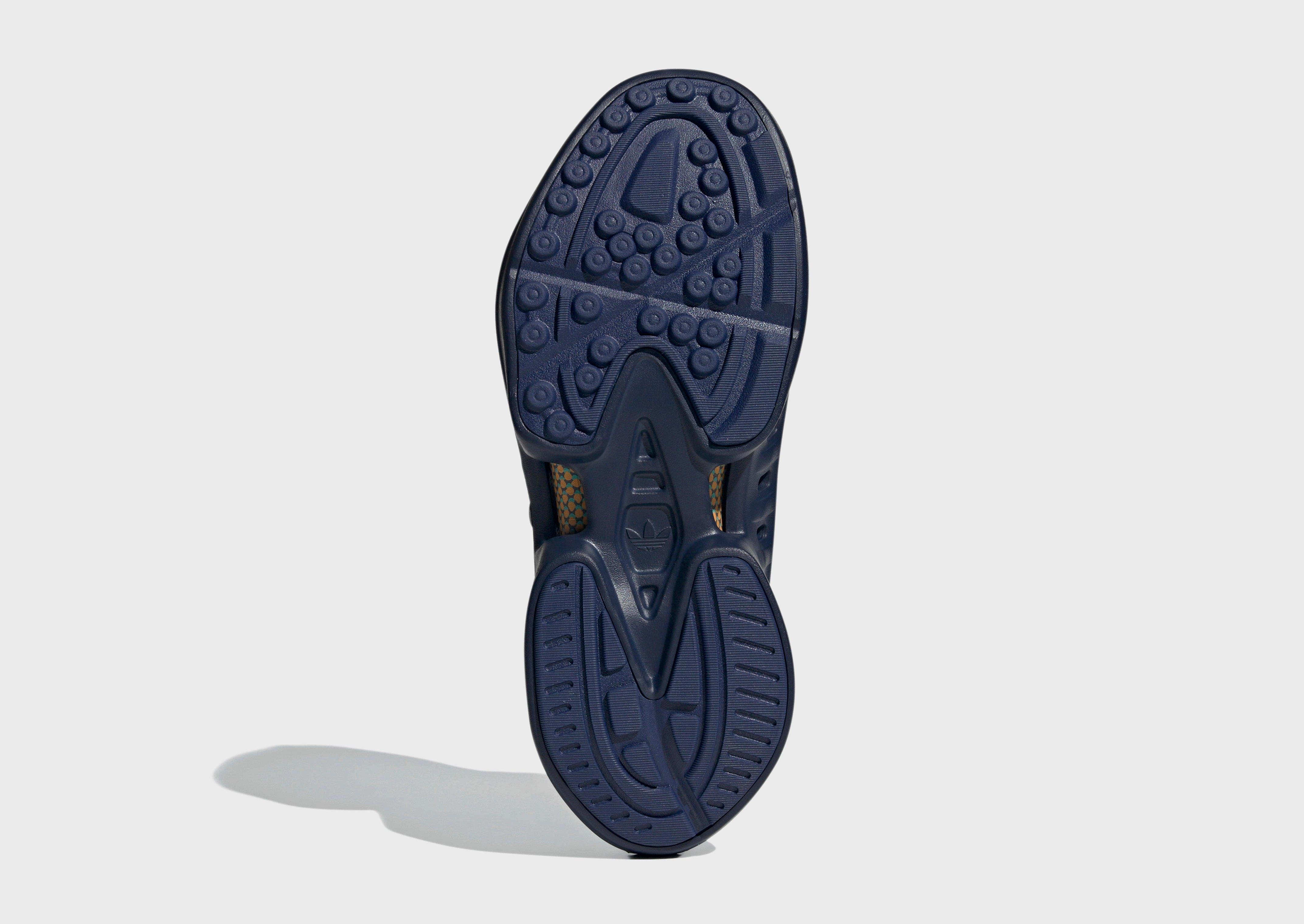 Form Redefined, Downtown Vibe, Refined Minimalism, Precision-Fit, Curated For Motion, Move Smarter