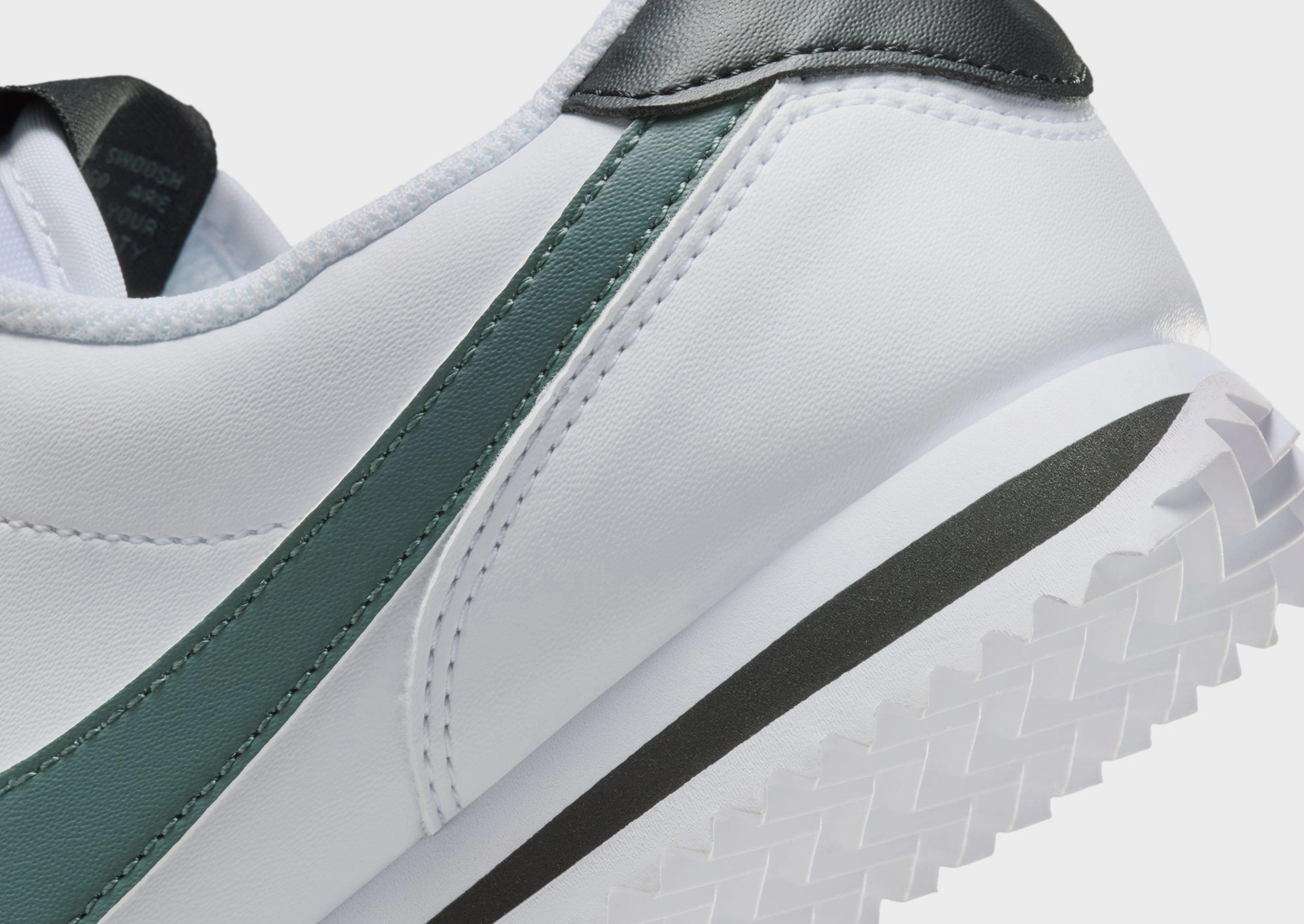 Crafted Minimal, Adaptive Style, Ease Daily, Understated Cool, Modern Rhythm, Your Fit System, Seamless Lifestyle
