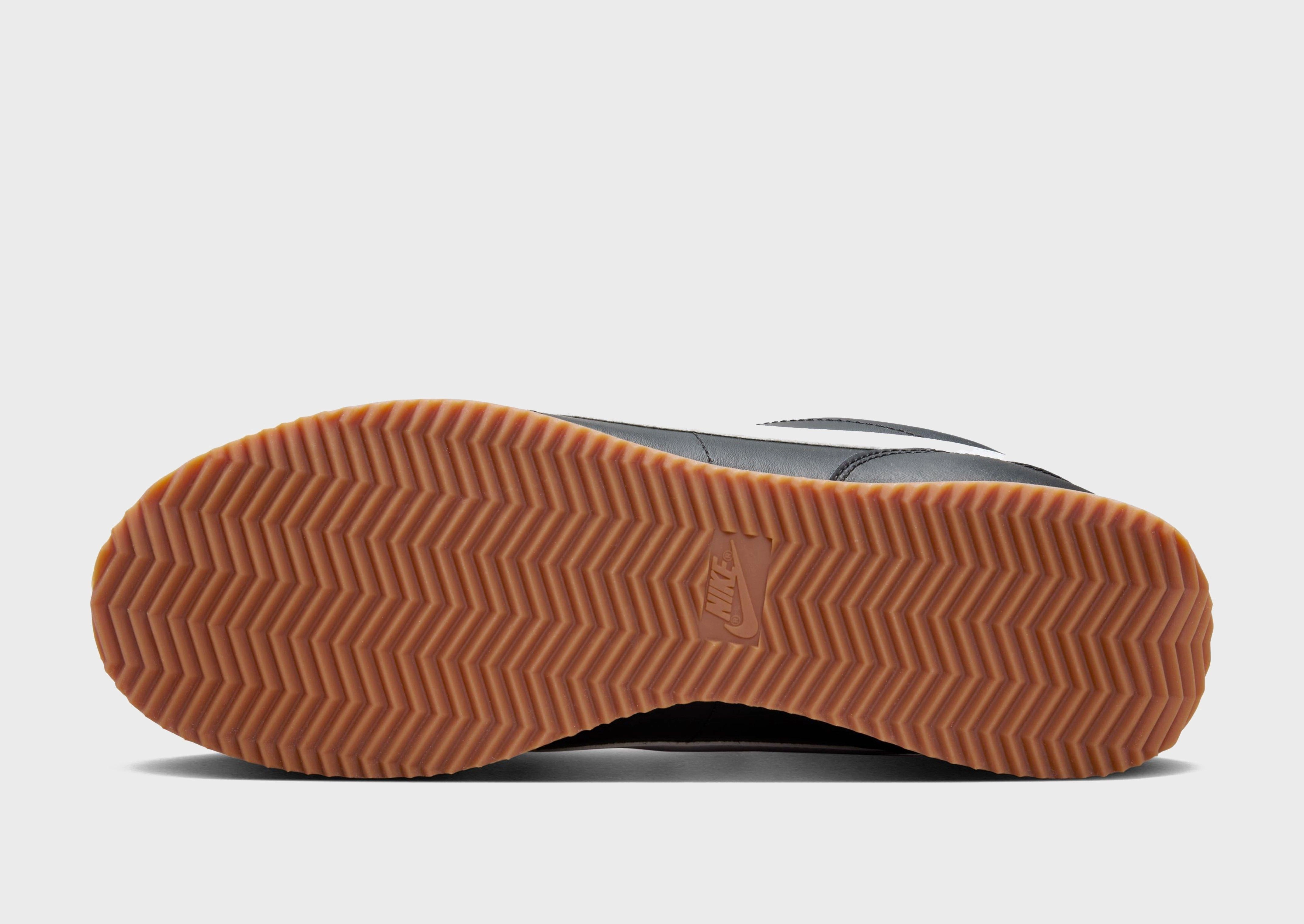 Modular Motionwear, Everyday Ease, Soft Urban Core, Bold Form, Feel-Based Fashion, Move-Fit