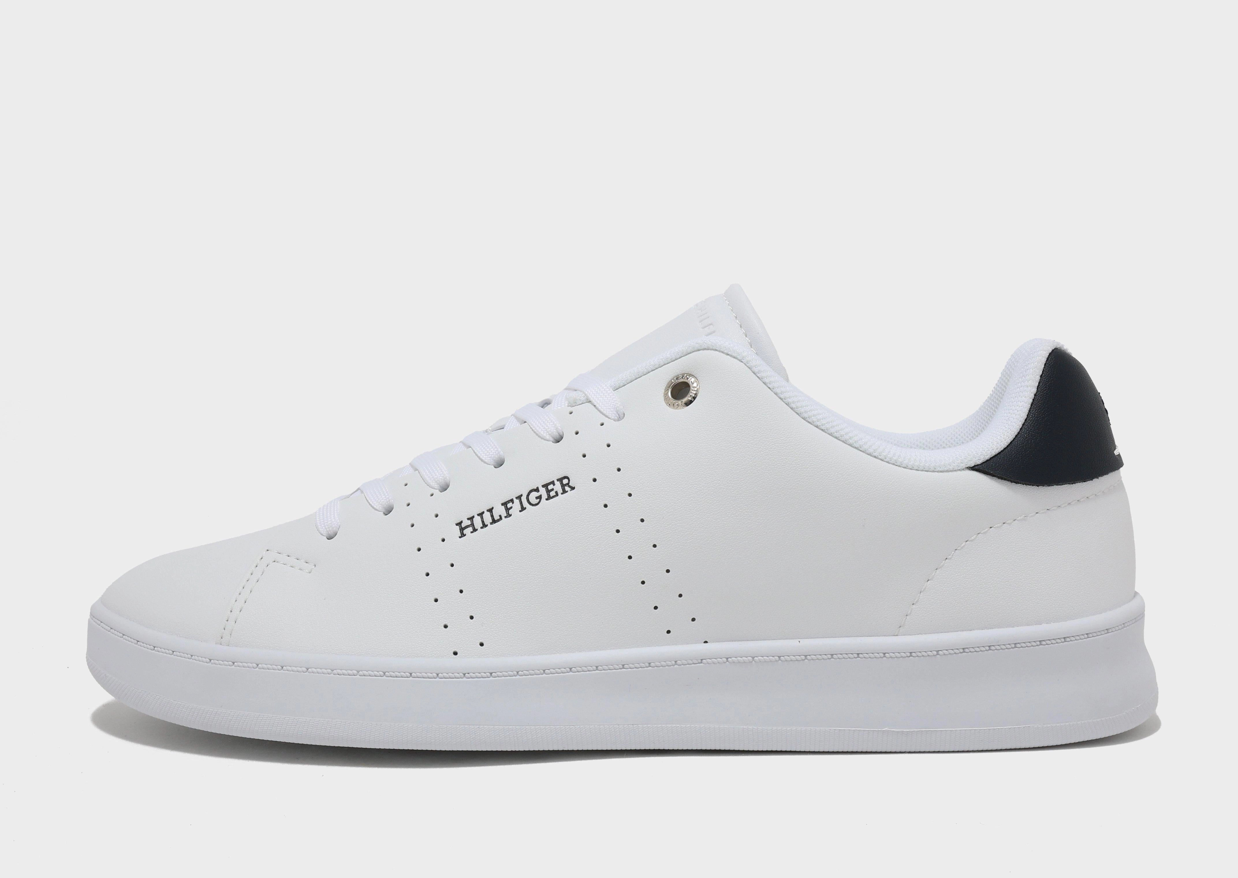 Lightweight Living, Smooth Layers, Pure Look, Cool And Clean, Flow-Forward, All-Day Rhythm, All-Weather Vibe