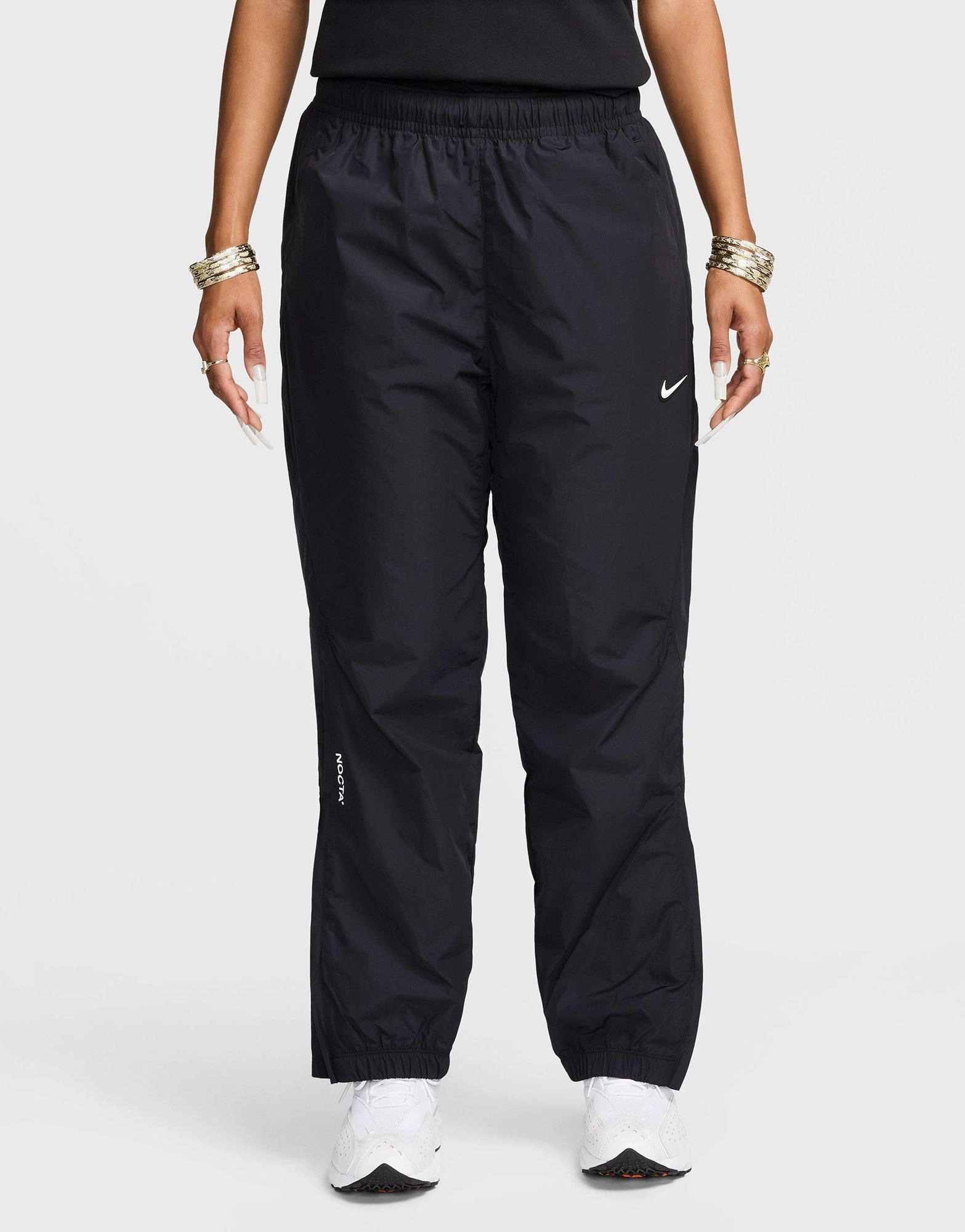 Comfort Refined, Minimal Details, Journey Wear, Urban-Motion Fit, Go-Easy Gear, Refined Essentials, Clean-Styled, Lifestyle Fusion