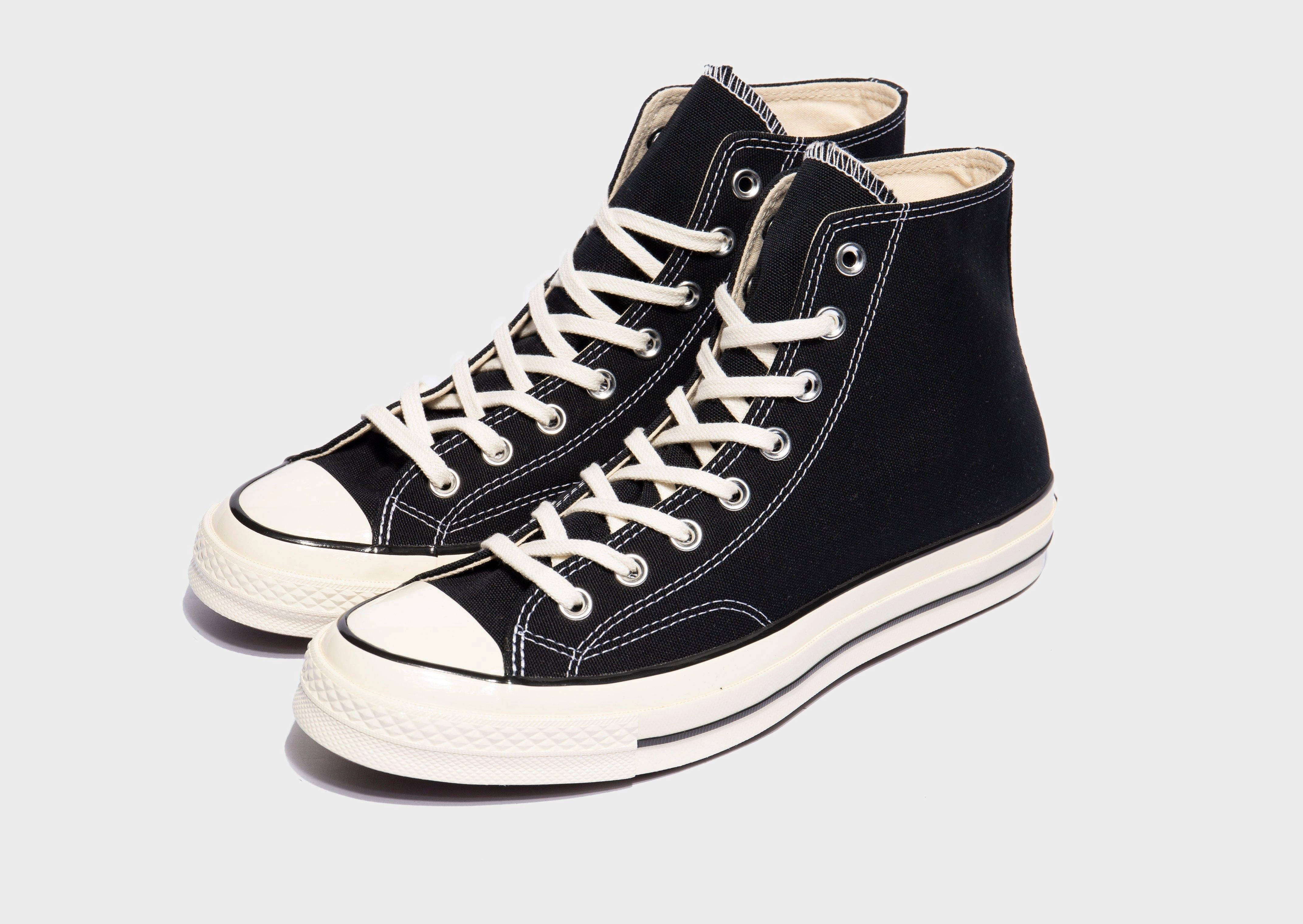 Edge-Layered, Precision In Style, Essential Rhythm, Smooth Fit, Calm-Driven Fit, In-Motion Look, Refined Versatility