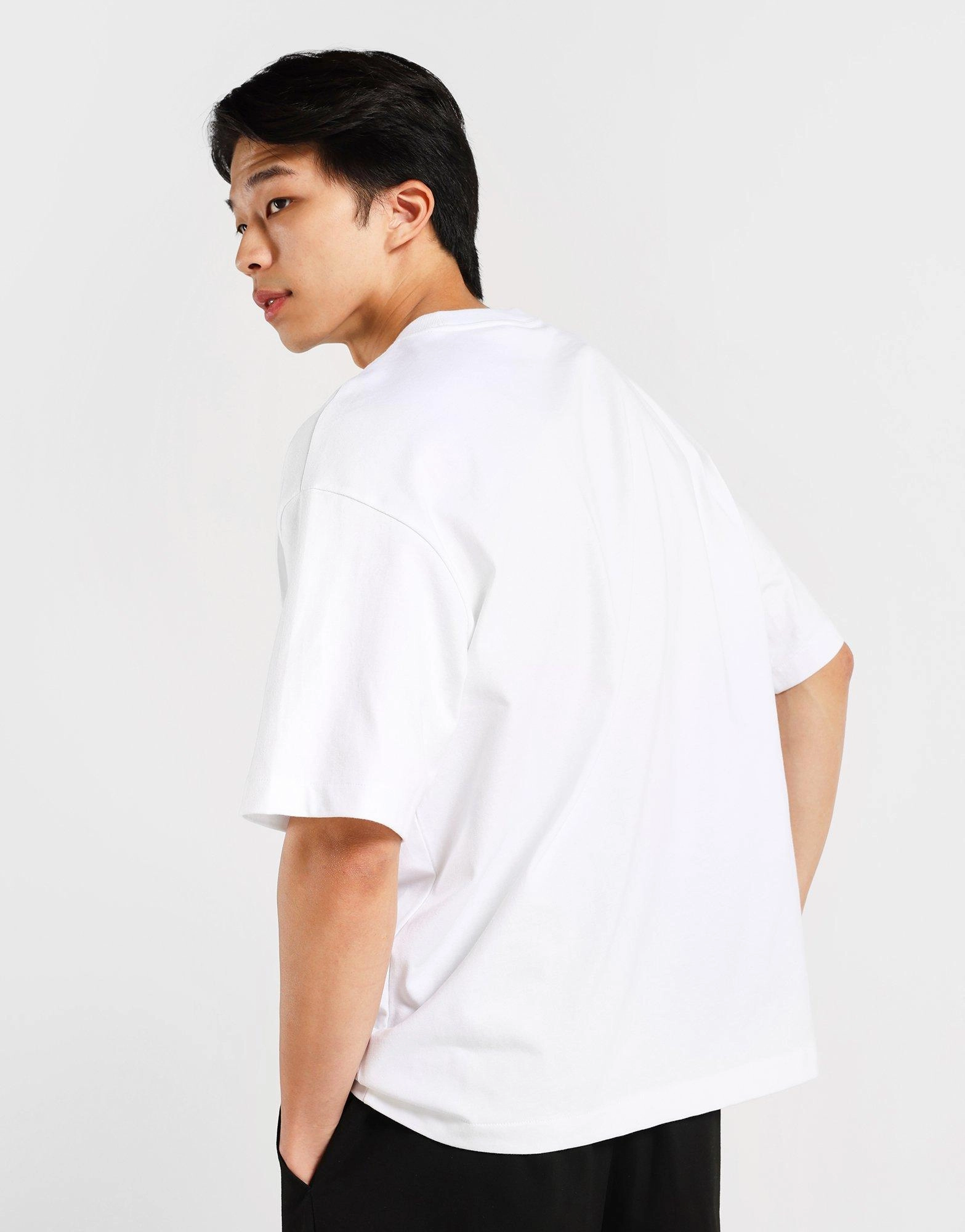 Essentials In Motion, Refined To Go, Low-Key Luxe, Visual Ease, Seamless Lifestyle