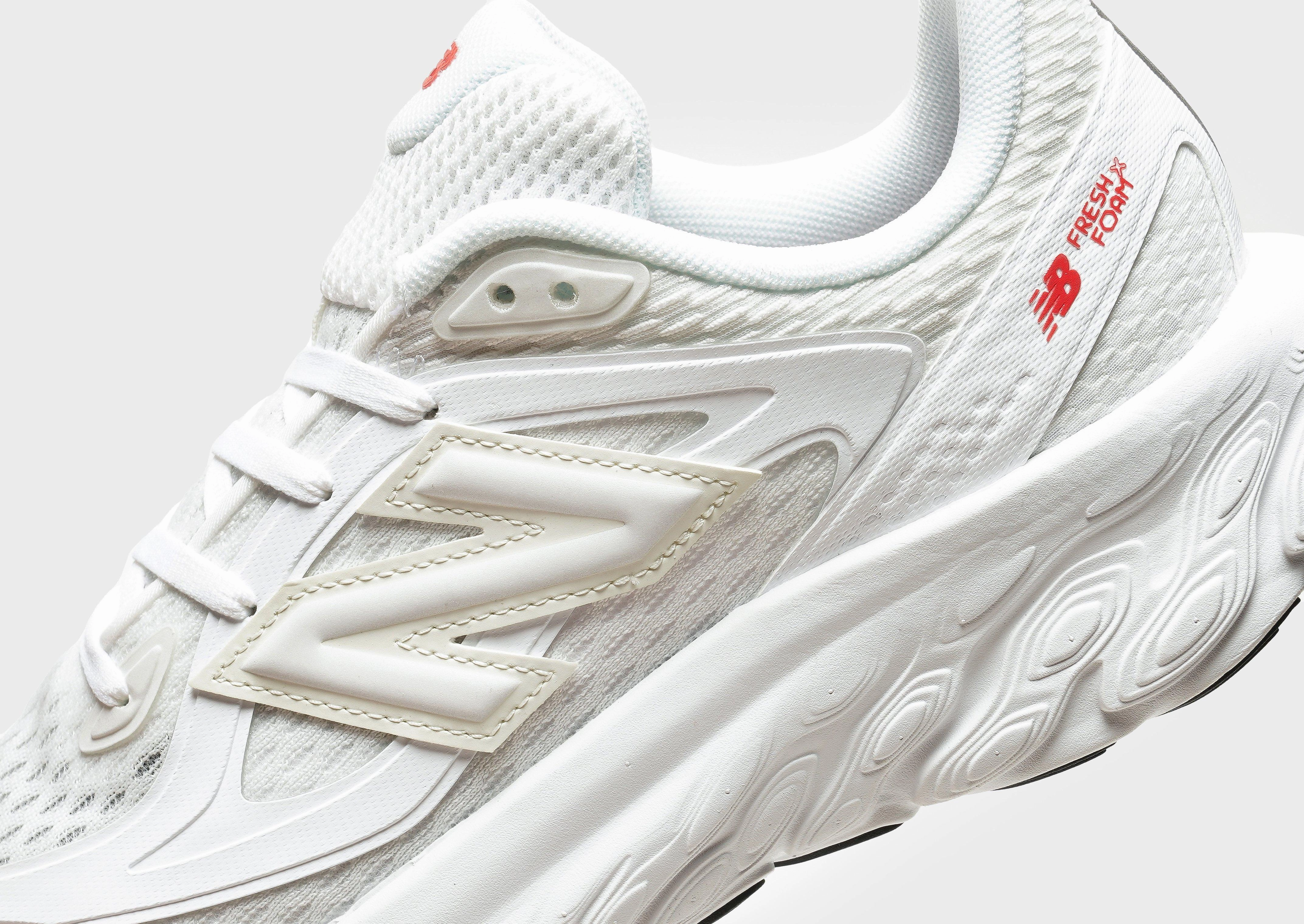 Distinctly Modern, Day-Built, Go-Mode Fit, Crafted Ease, Fluid Design, Design-Led, Your Everyday Edge, Active Corewear