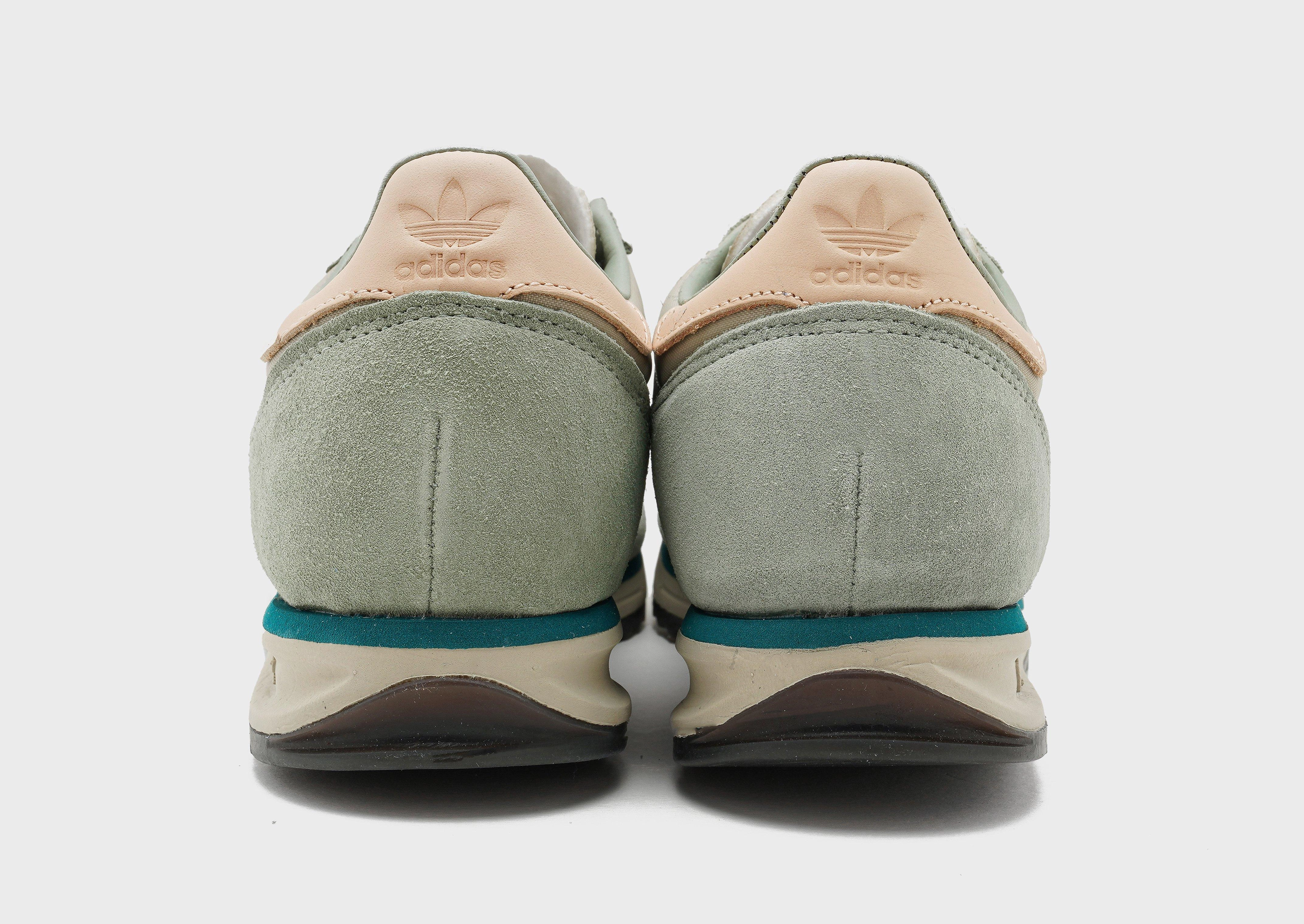 City-Flex, Wear Reimagined, Smooth Layers, Life, Reimagined, Crafted Fit, Core Function, Style Simplified