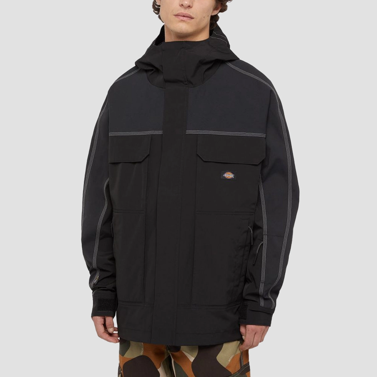 Style Without Noise, Style Meets Tech, Pure Look, Creative Layers, Hybrid Aesthetic