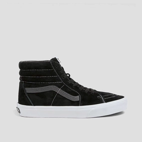 Understated Cool, Functional Ease, Your Daily Layer, Designed For Lifestyle, Designed To Perform, Modern Momentum