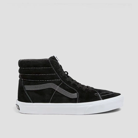 Understated Cool, Functional Ease, Your Daily Layer, Designed For Lifestyle, Designed To Perform, Modern Momentum