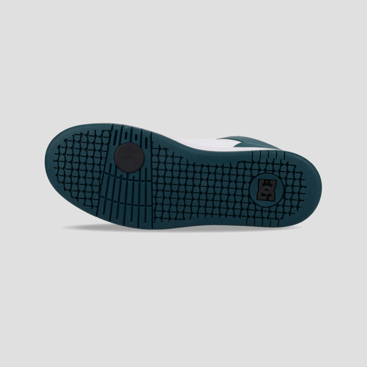 Low-Profile Style, Layer Your World, Flexible Everyday, Pure Motion, Functional Aesthetic, Day-Built, Light Motion Gear, Living Flow