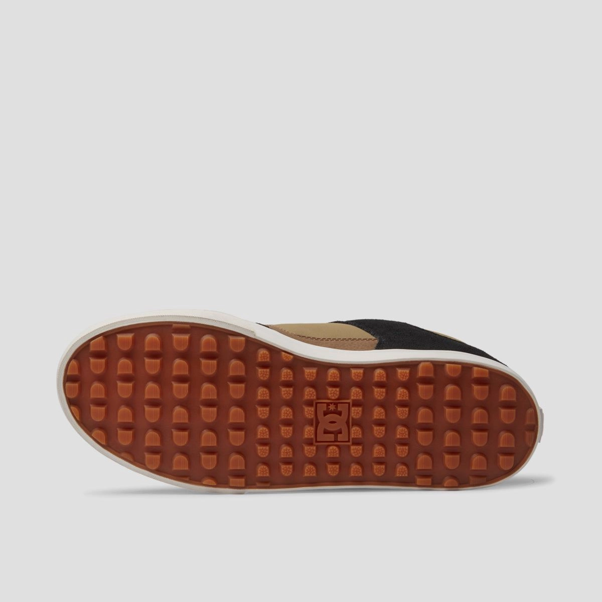 Minimalist Edge, Urban Evolution, Quiet Statement, Adapt Daily, Street Clarity, Light-Living, Purposefully Crafted