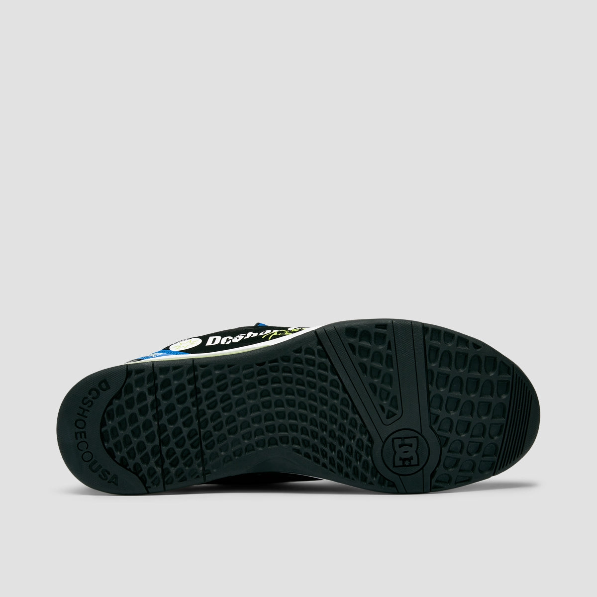 Dynamic Fit, Expressive Minimal, Go-To Gear, Core Movement, Refined To Move, Design In Focus, Less Is More