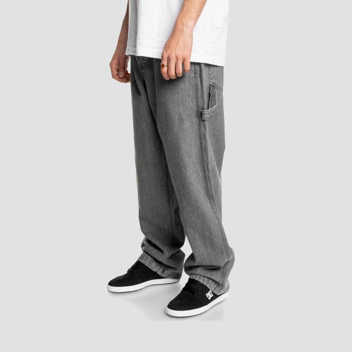 Design In Motion, Motion-Wear Daily, Simplify Your Day, Sleek Citywear, Ease And Balance, Fluid-Form Design