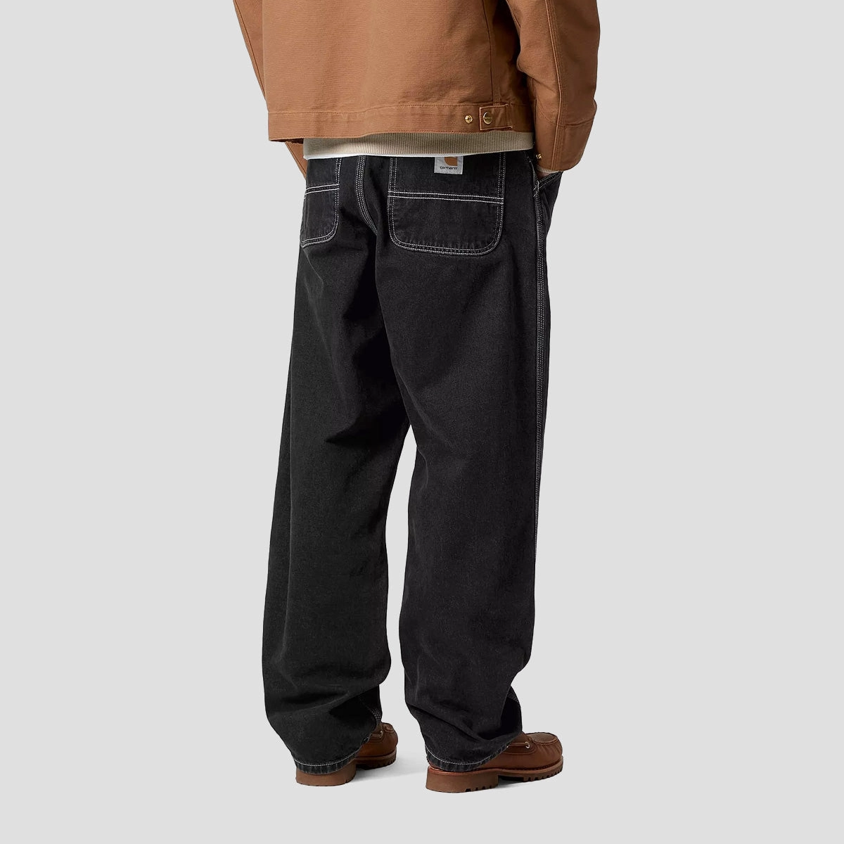 Functional Ease, Layer Mindset, Essential Edge, Style In Sync, Clean Profile, Dayflow Gear, Comfort Refined