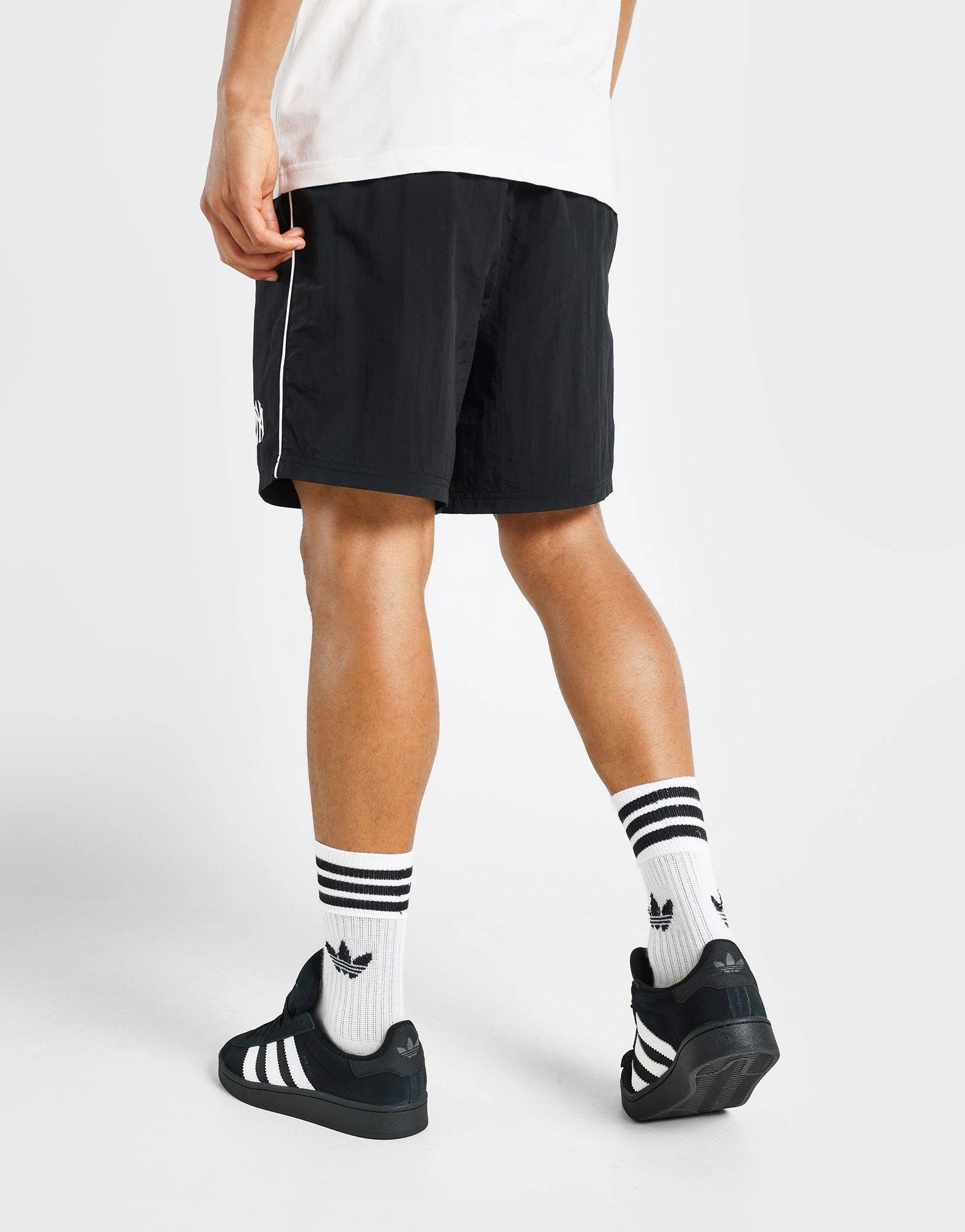 Daily Clarity, Streamlined Fit, Layer With Ease, Versatile Layers, Open Utility, Crafted Evolution