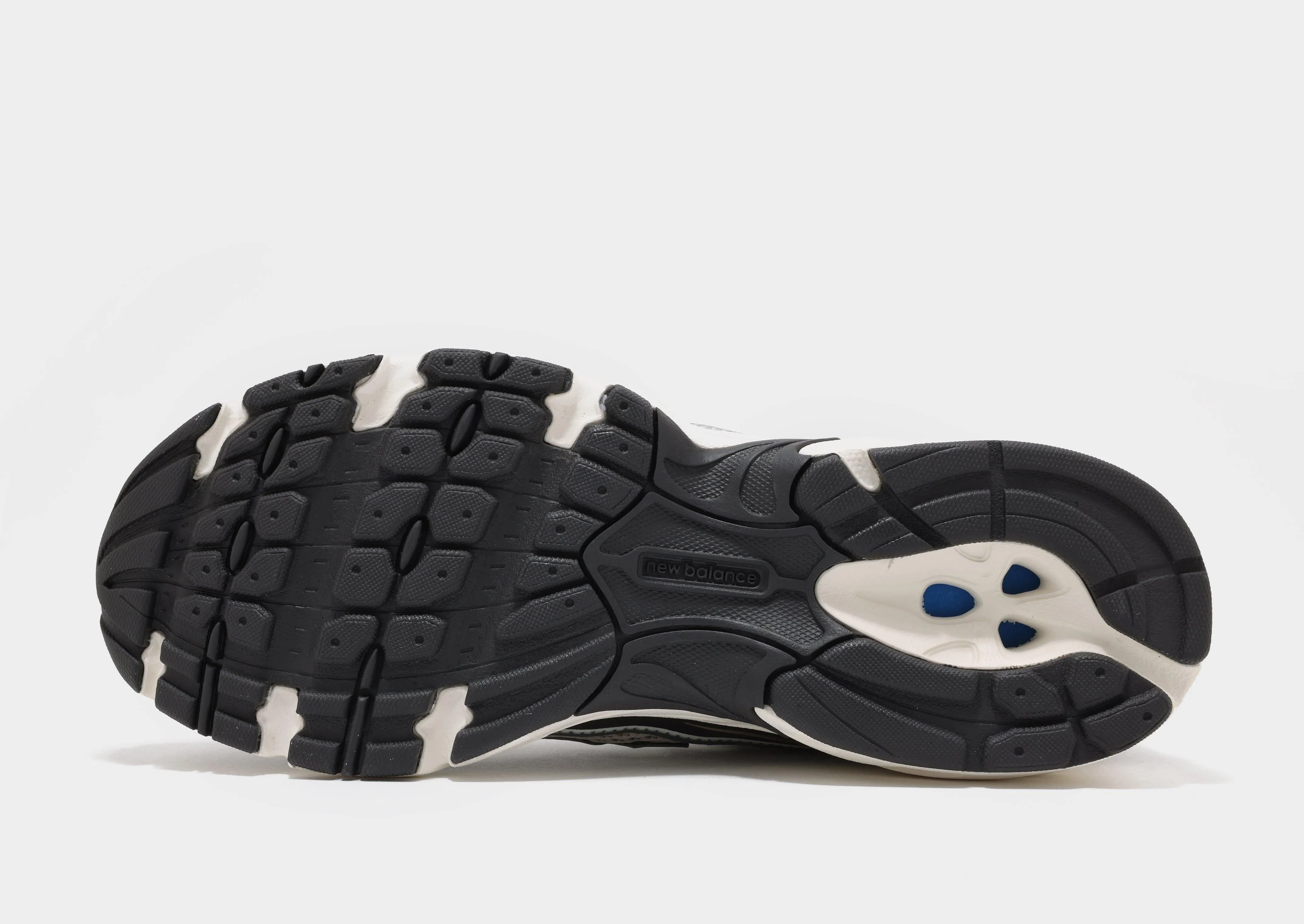 Bold In Simplicity, Engineered Fit, Change-Ready, Cool Utility, Form-Led, Dynamic Looks
