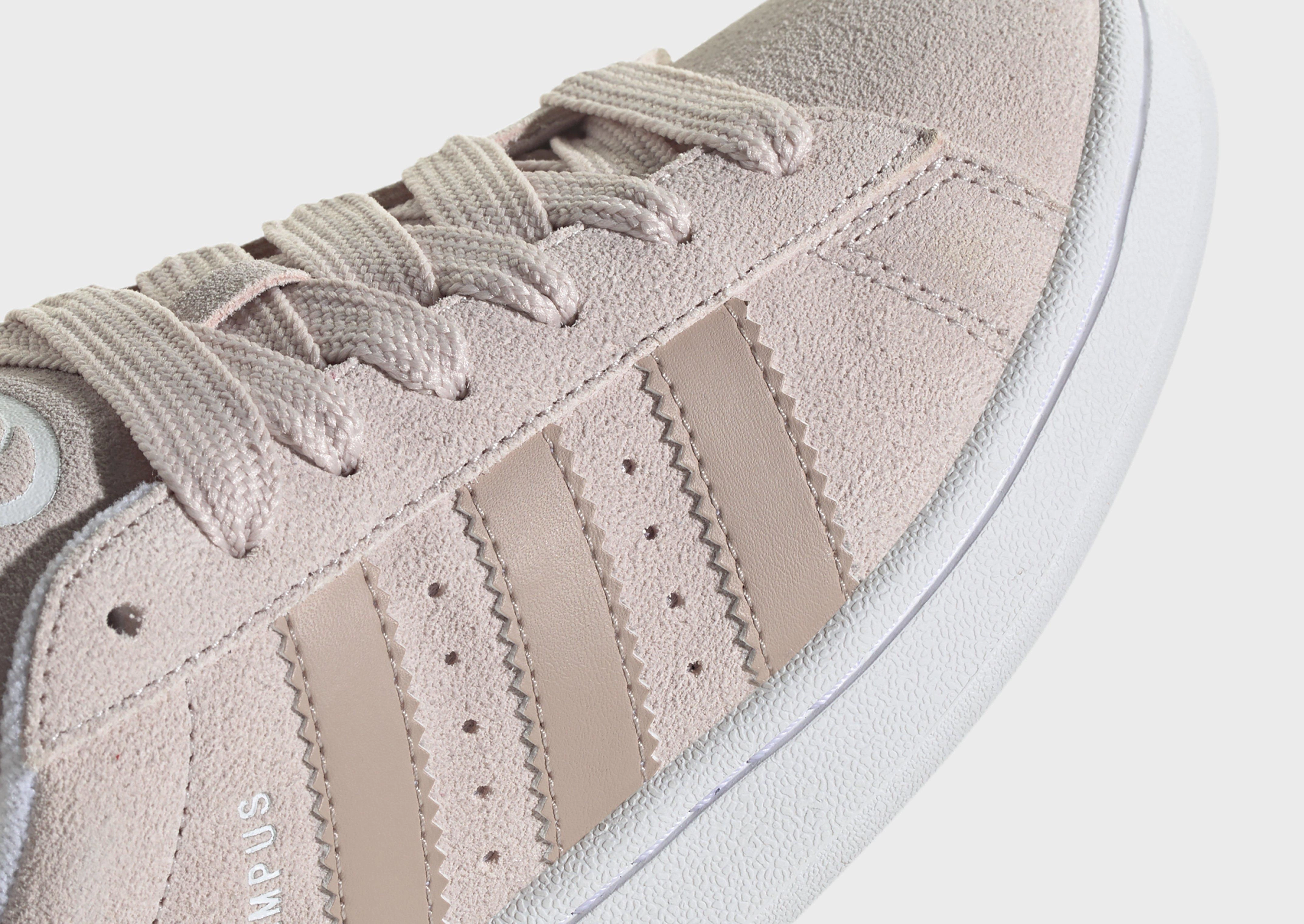 Refined Structure, Go-Mode Fit, Style In Balance, Change-Ready, Confident Comfort