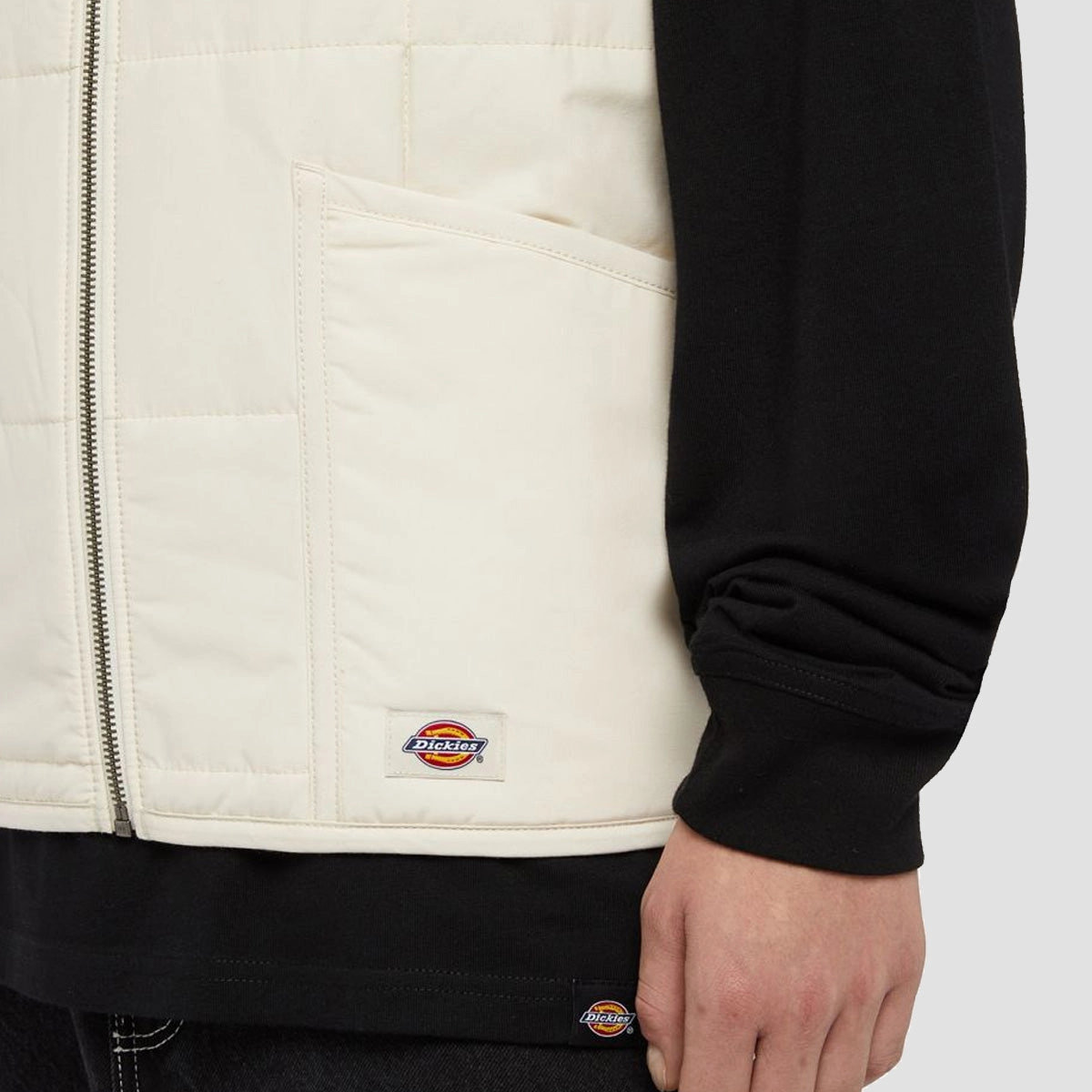 Relaxed Refinement, Balanced Design, Your Daily Vibe, Your Daily System, Form-Light Fit