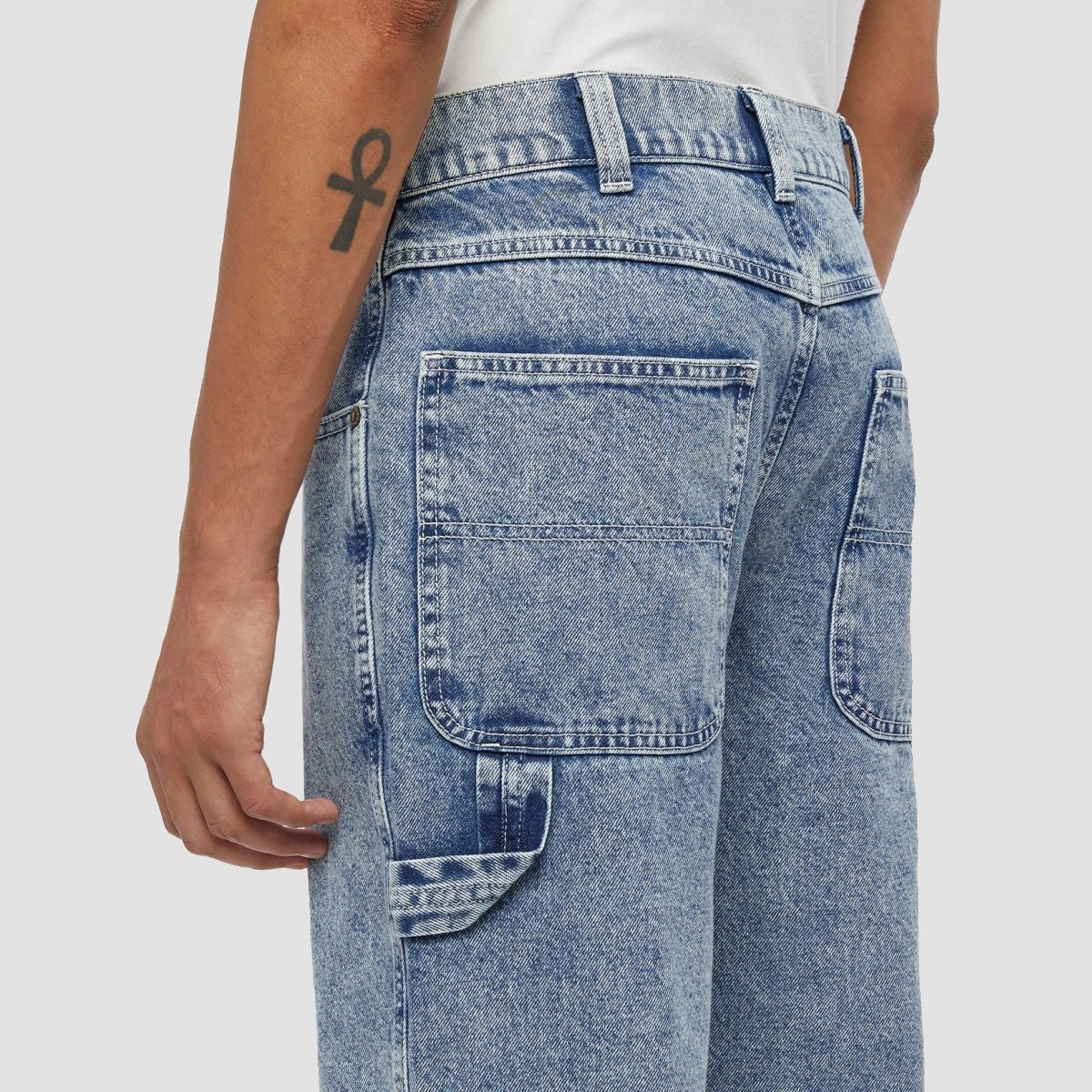 Streamlined Urban, Urban Calm, Subtle Tone, Refined Flowwear, Purposefully Crafted, Change-Ready
