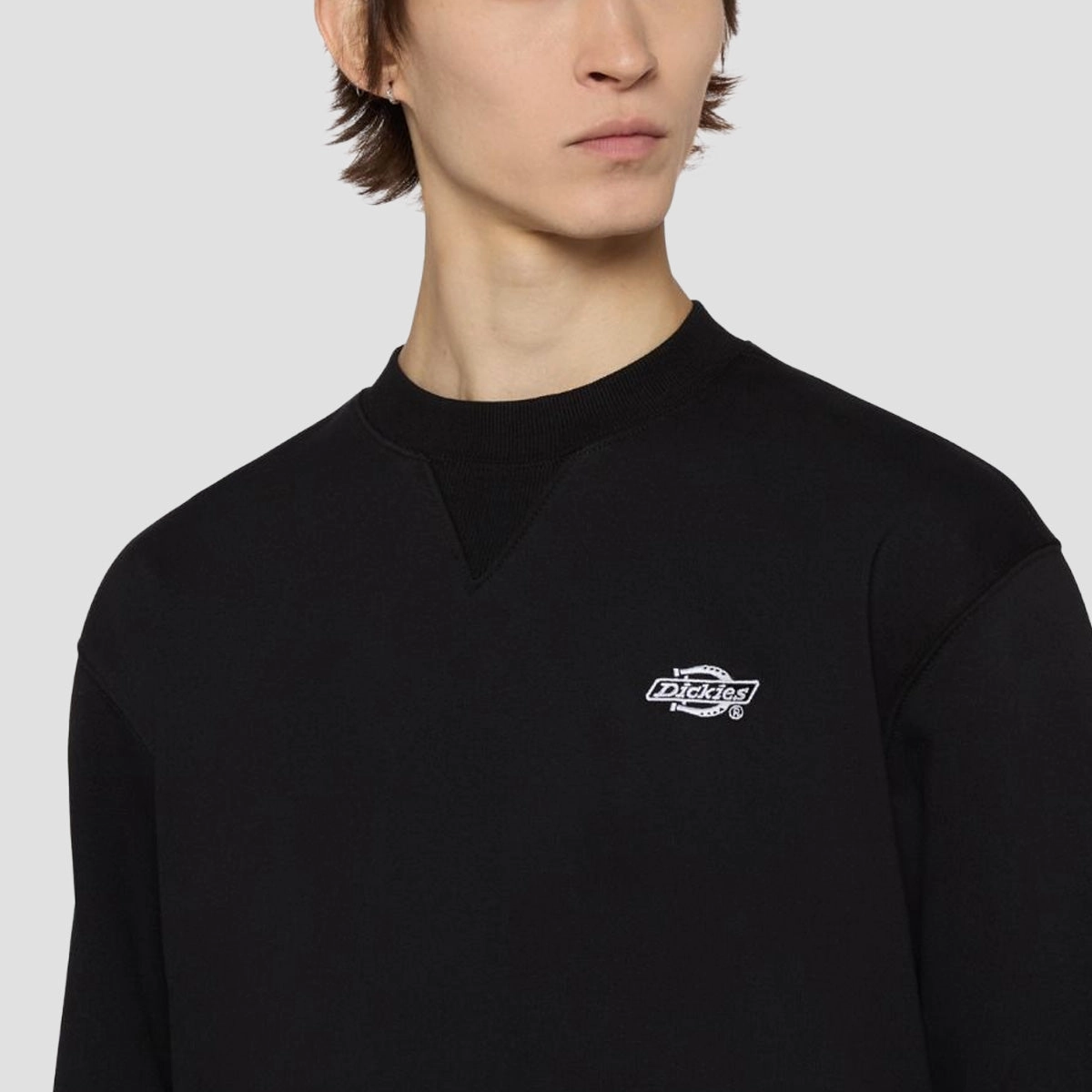 Minimal Gear, Subtle Signature, Functional Aesthetic, Move And Live, Calm In Motion, Modular Function