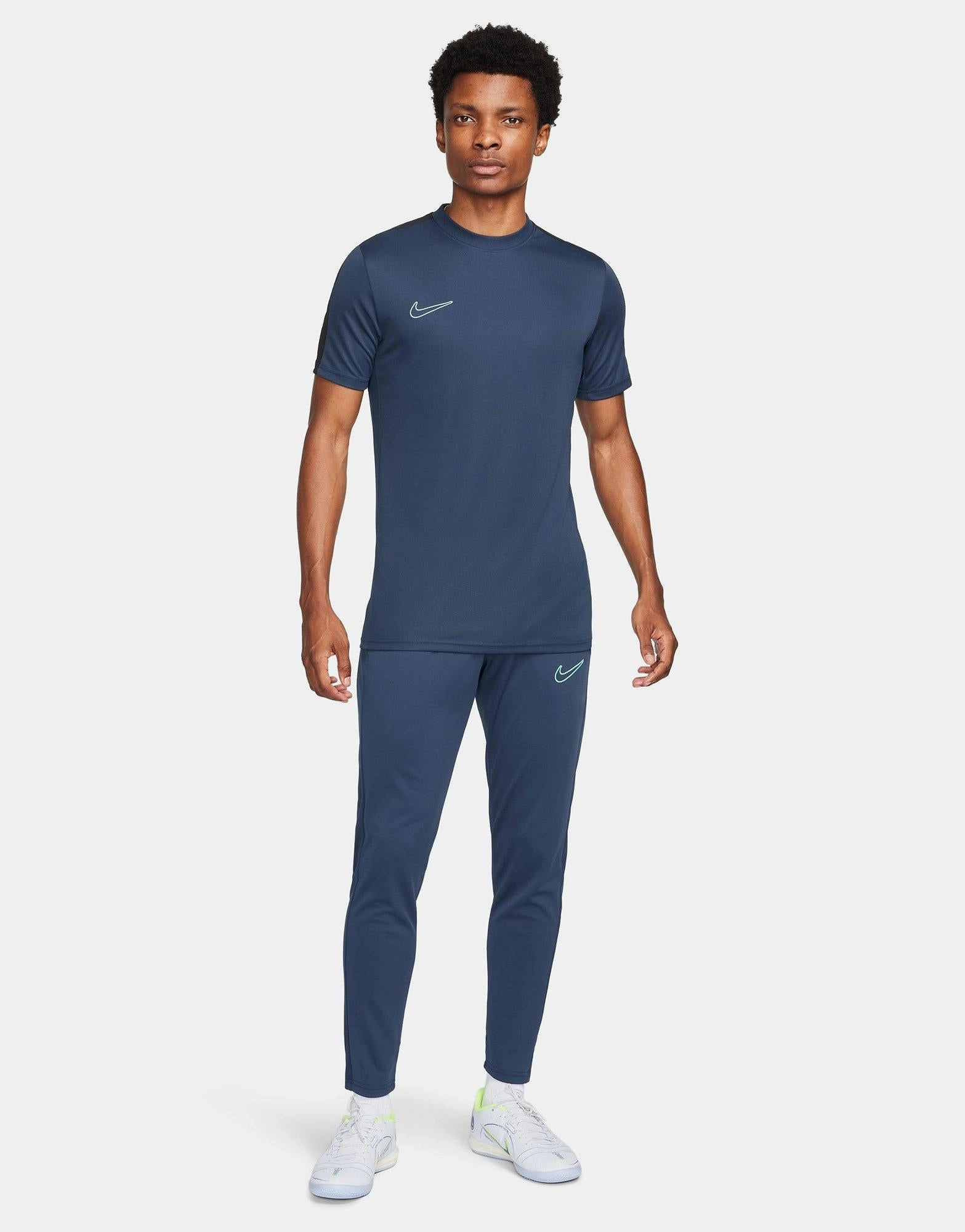 Timeless Motion, Multi-Context Style, Versatile Pulse, Crafted Fit, Life, Reimagined, Refined Essentials, Layer With Ease