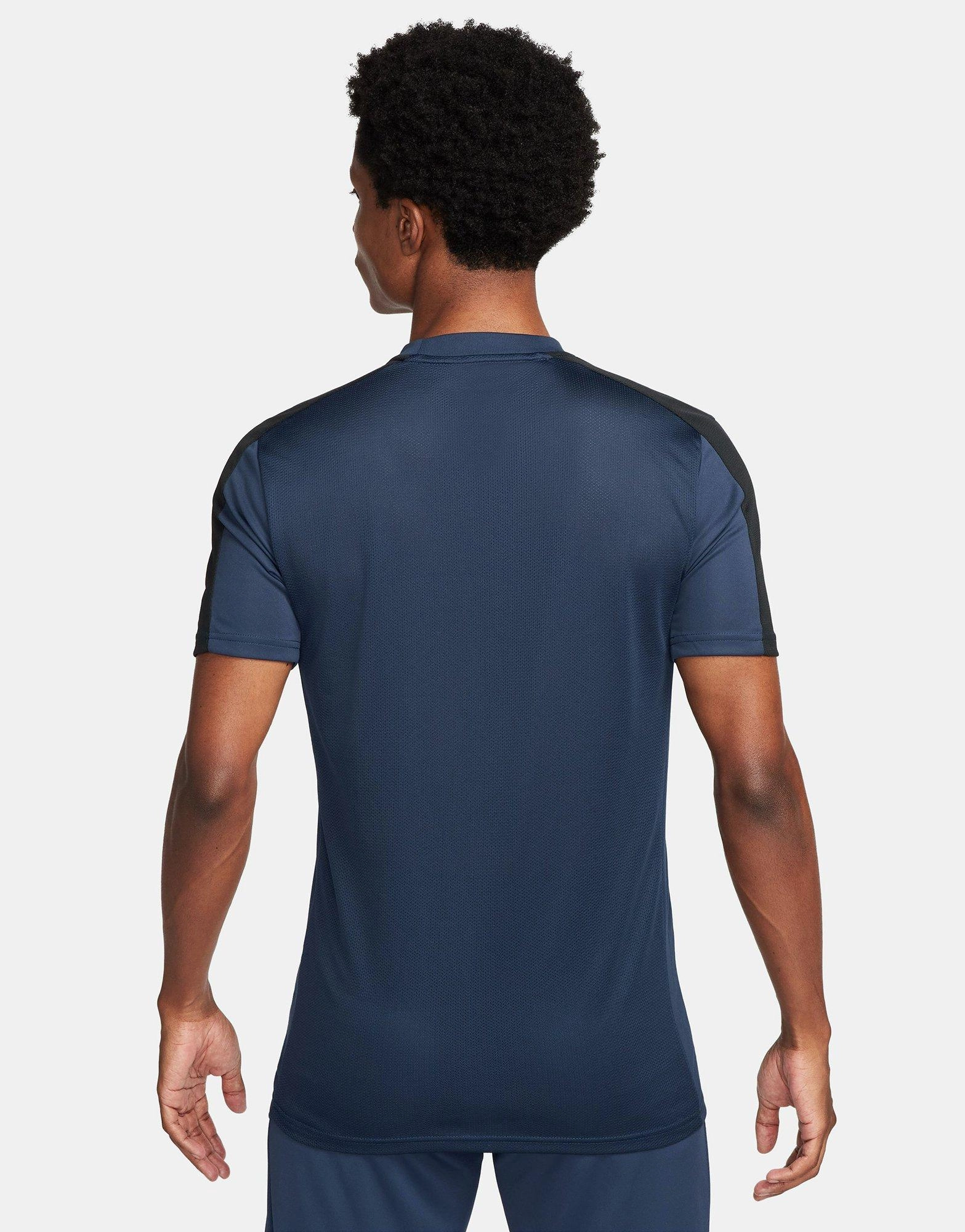 Design In Focus, Modern Utility, Journey Wear, Flow-Forward, Contemporary Flow, Ultra-Clean Style, Functional Ease