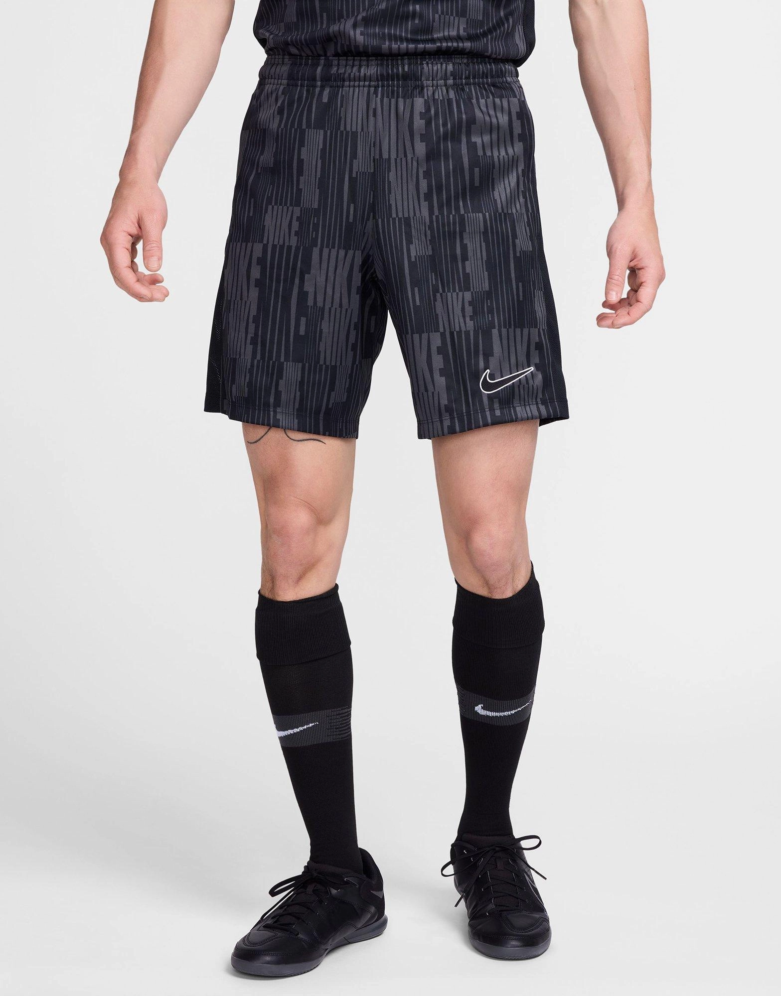 Your Move Gear, Go-Gear, Seasonless Drop, Design-Led, Less Is Bold