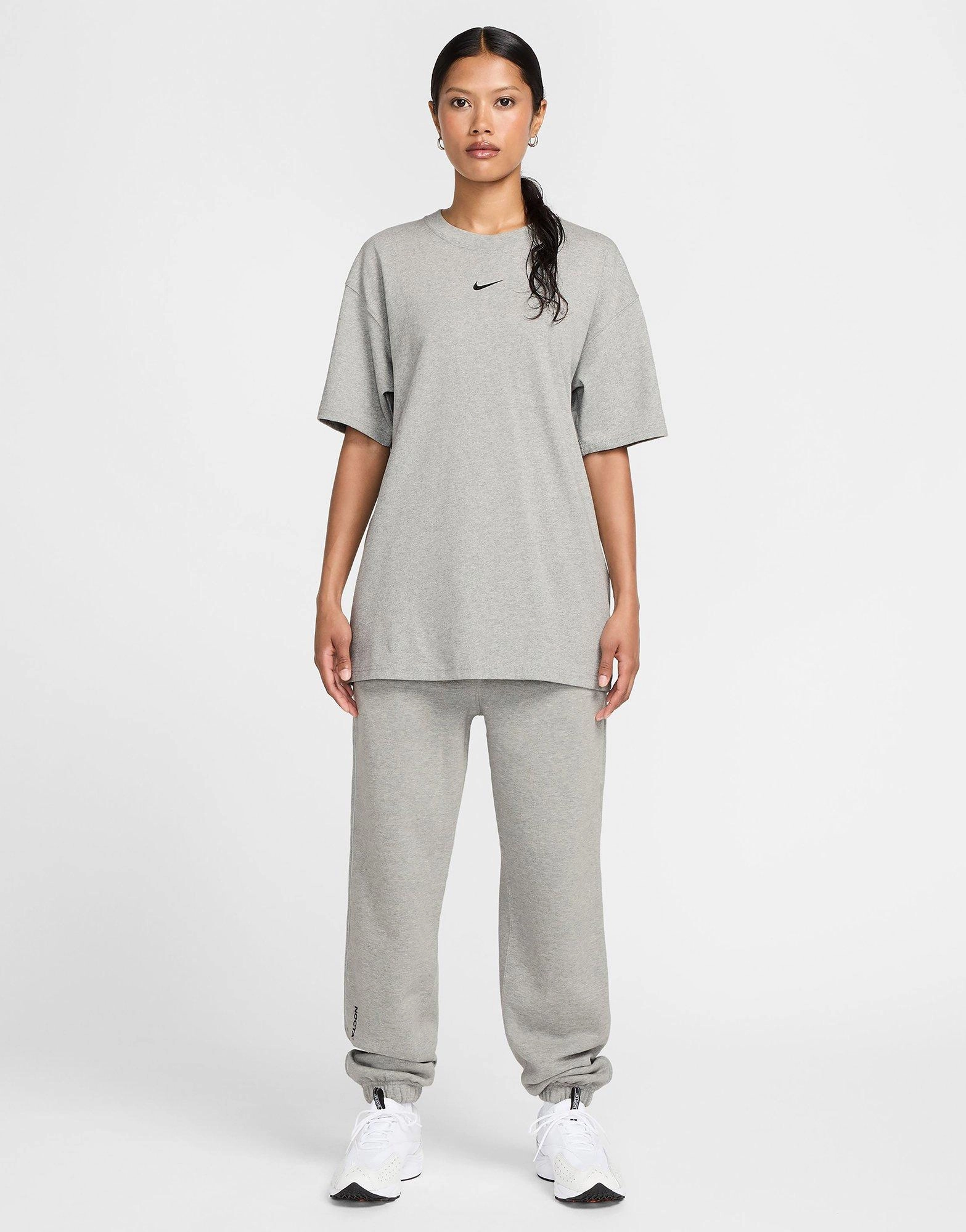 Smart Casual Core, Structured Motion, Made For Days, Ease-Forward Fit, Street Form