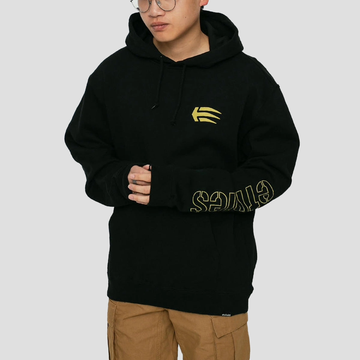 Adapt Daily, Daily Designwear, Iconic Minimalism, Tone-Driven, Function-Refined