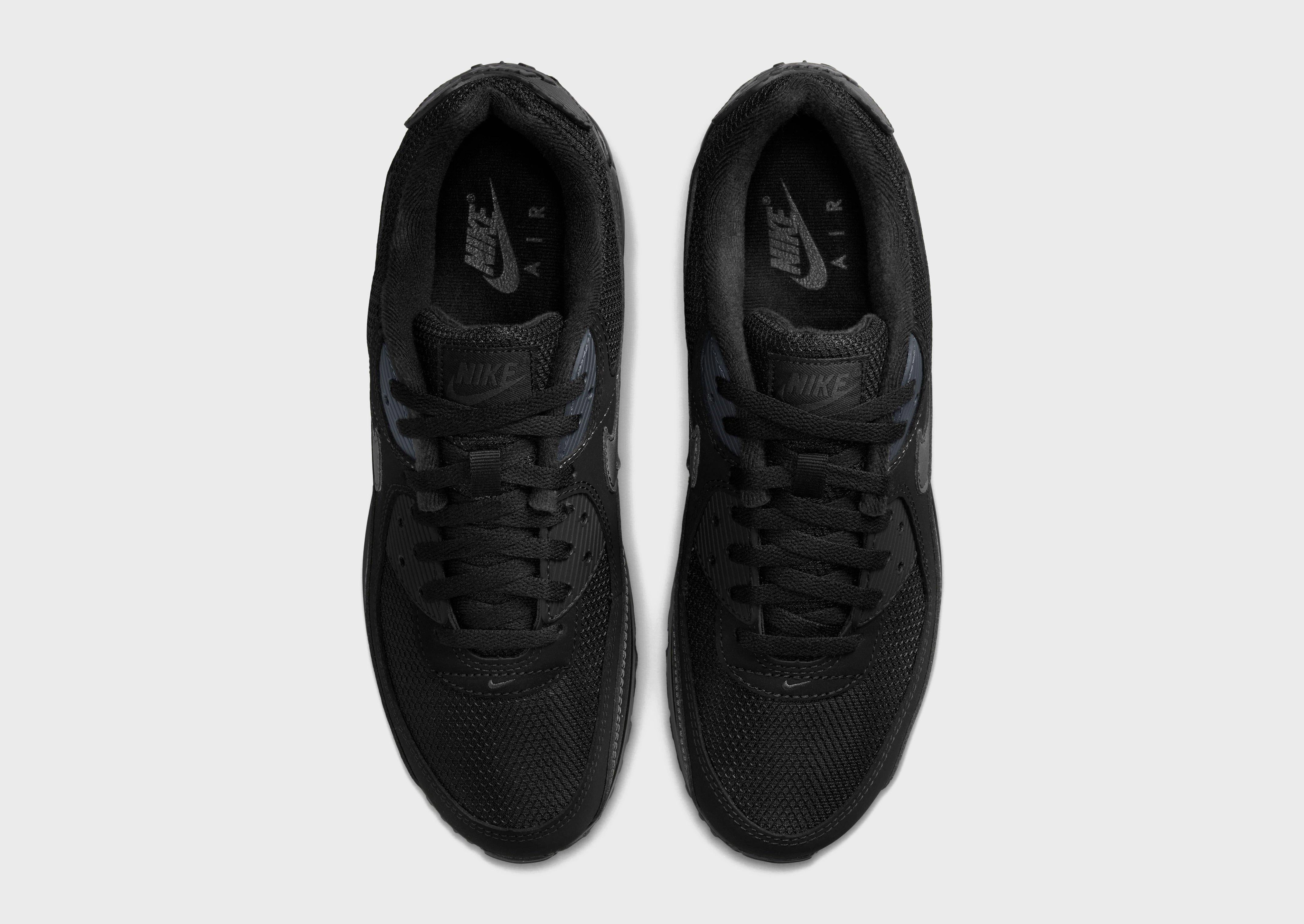 Motion In Mind, Design-First, Bold By Design, Daily Essentials, Versatile Layers, Soft Urban Core, Quiet Vibe